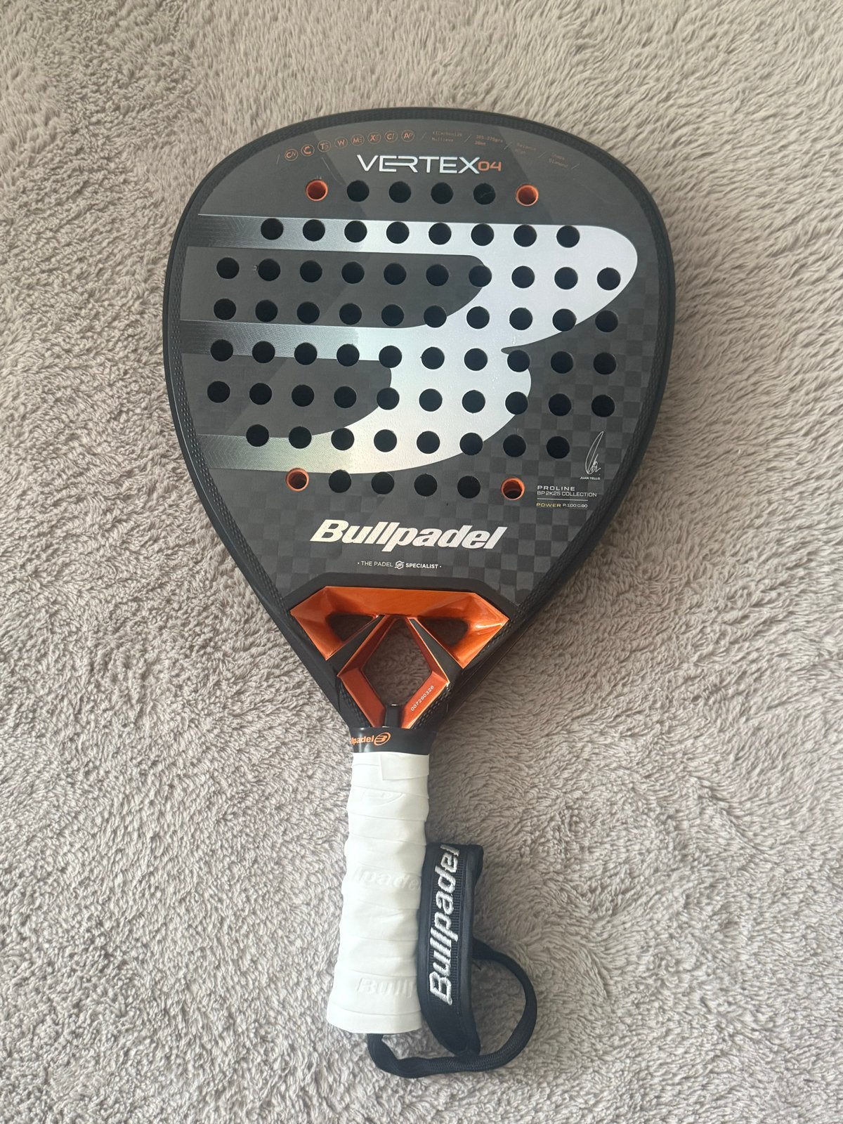Bullpadel Vertex 04 Padelracket - Zo goed als nieuw, Sport en Fitness, Padel, Ophalen of Verzenden, Zo goed als nieuw, Padelracket
