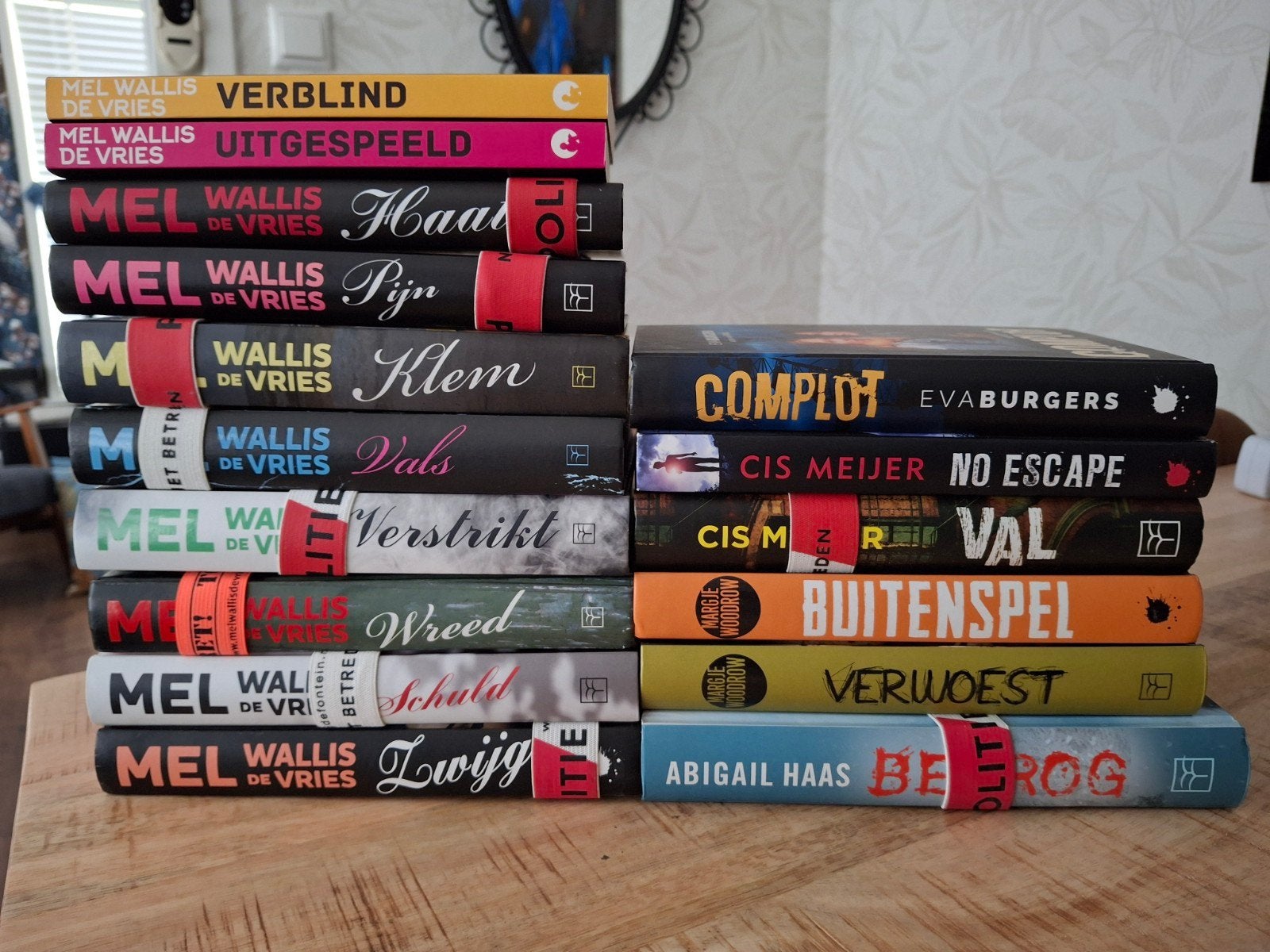 Mel Wallis de Vries  en andere trillers, Boeken, Ophalen of Verzenden, Zo goed als nieuw