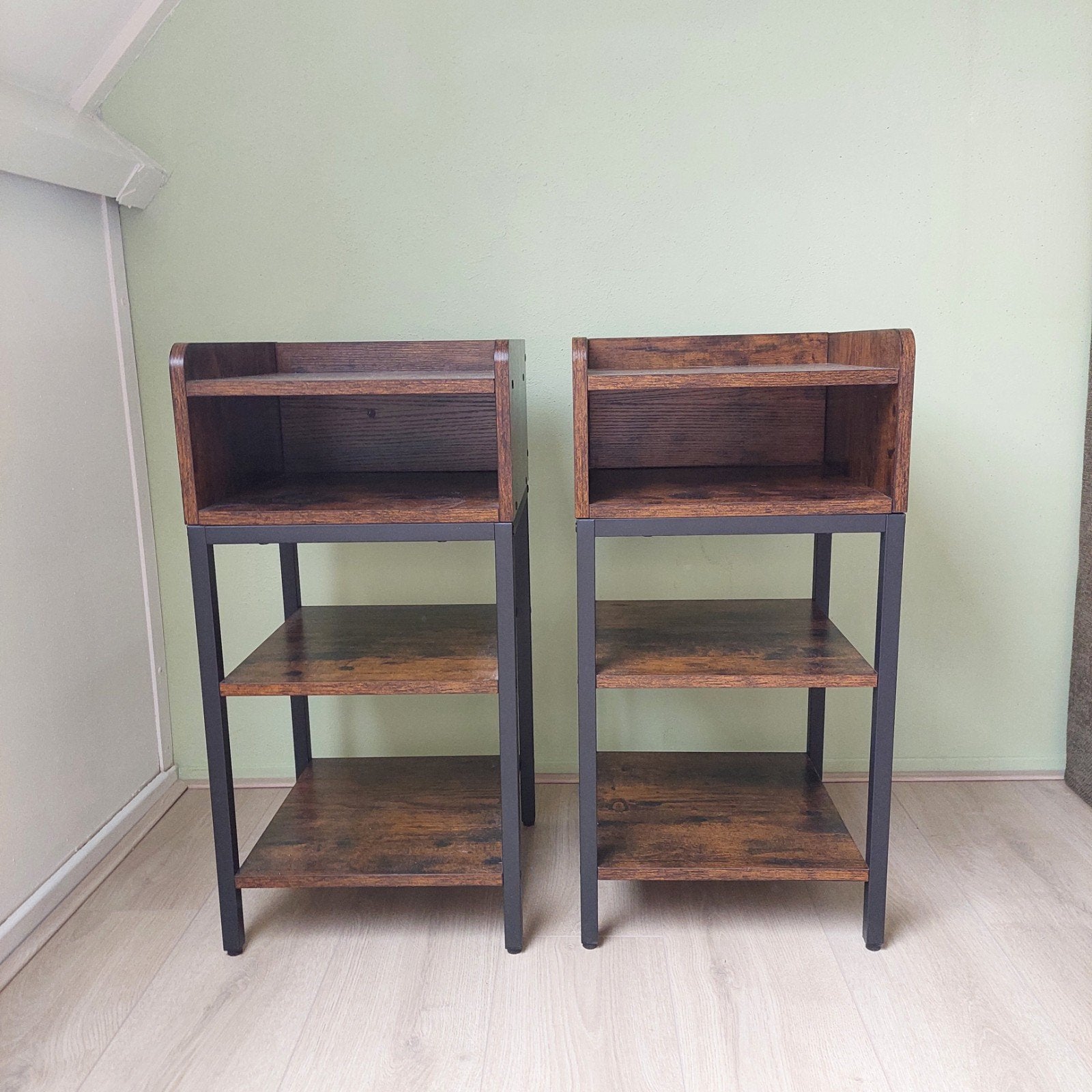 Nachtkastjes, Huis en Inrichting, Ophalen, Zo goed als nieuw, Minder dan 45 cm, 55 tot 70 cm
