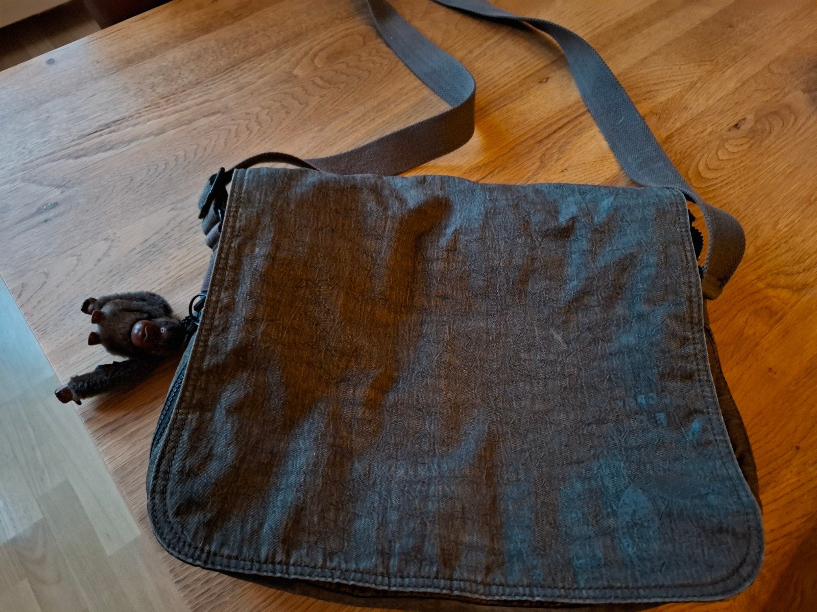 Kipling Bruine Schoudertas - 3 Vakken, Goede Staat, Ophalen of Verzenden