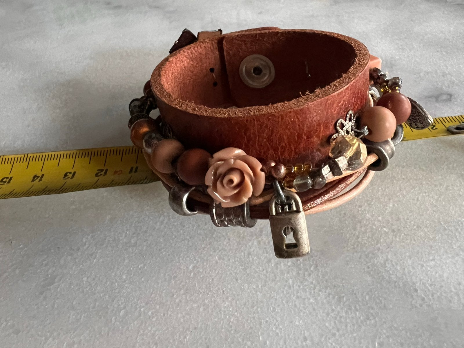 NG Design Leren Armband met Bedels - Maat S (18cm), Gebruikt, Bruin, Leer, Ophalen of Verzenden