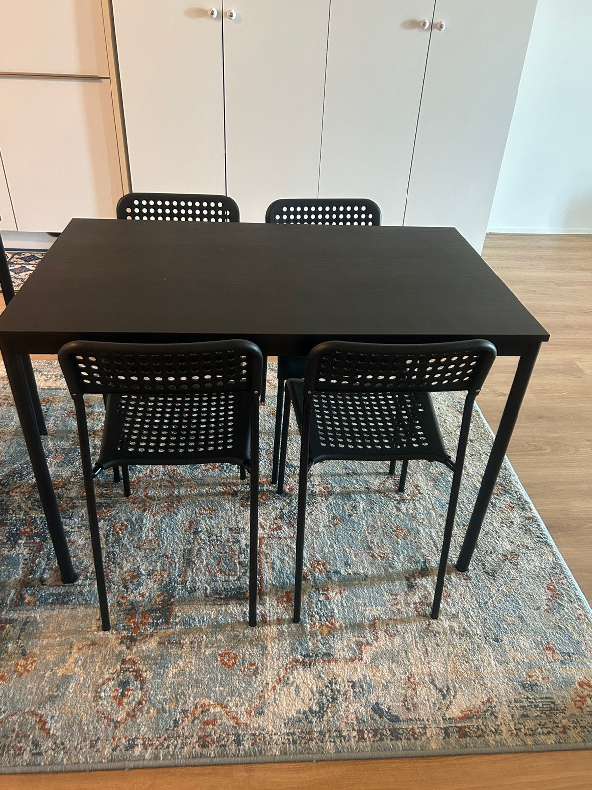 Dining Table w 4 Chairs Free, Ophalen, Zo goed als nieuw, Rechthoekig, 50 tot 100 cm