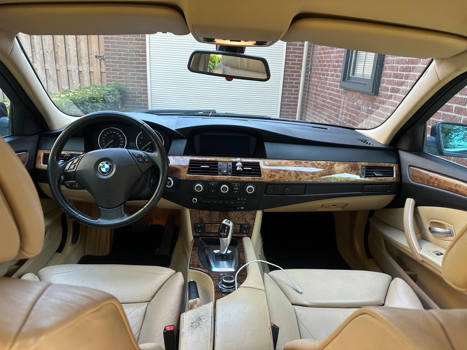 BMW 5-Serie 3.0 I 525 Touring AUT 2008 Blauw, Achterwielaandrijving, Beige, 2000 kg, Blauw