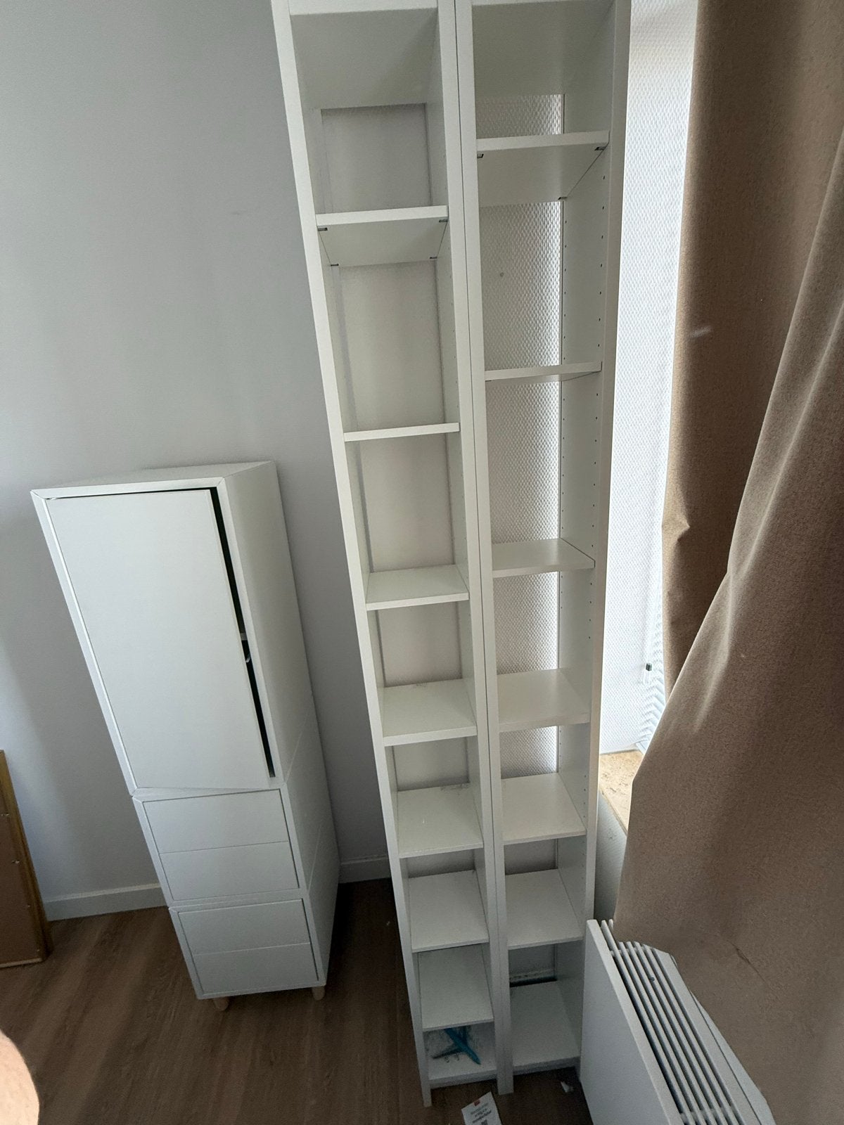 Twee ikea gnedby - Witte Boekenkast met Planken, Huis en Inrichting, 200 cm of meer, Zo goed als nieuw, 25 tot 50 cm, Overige materialen