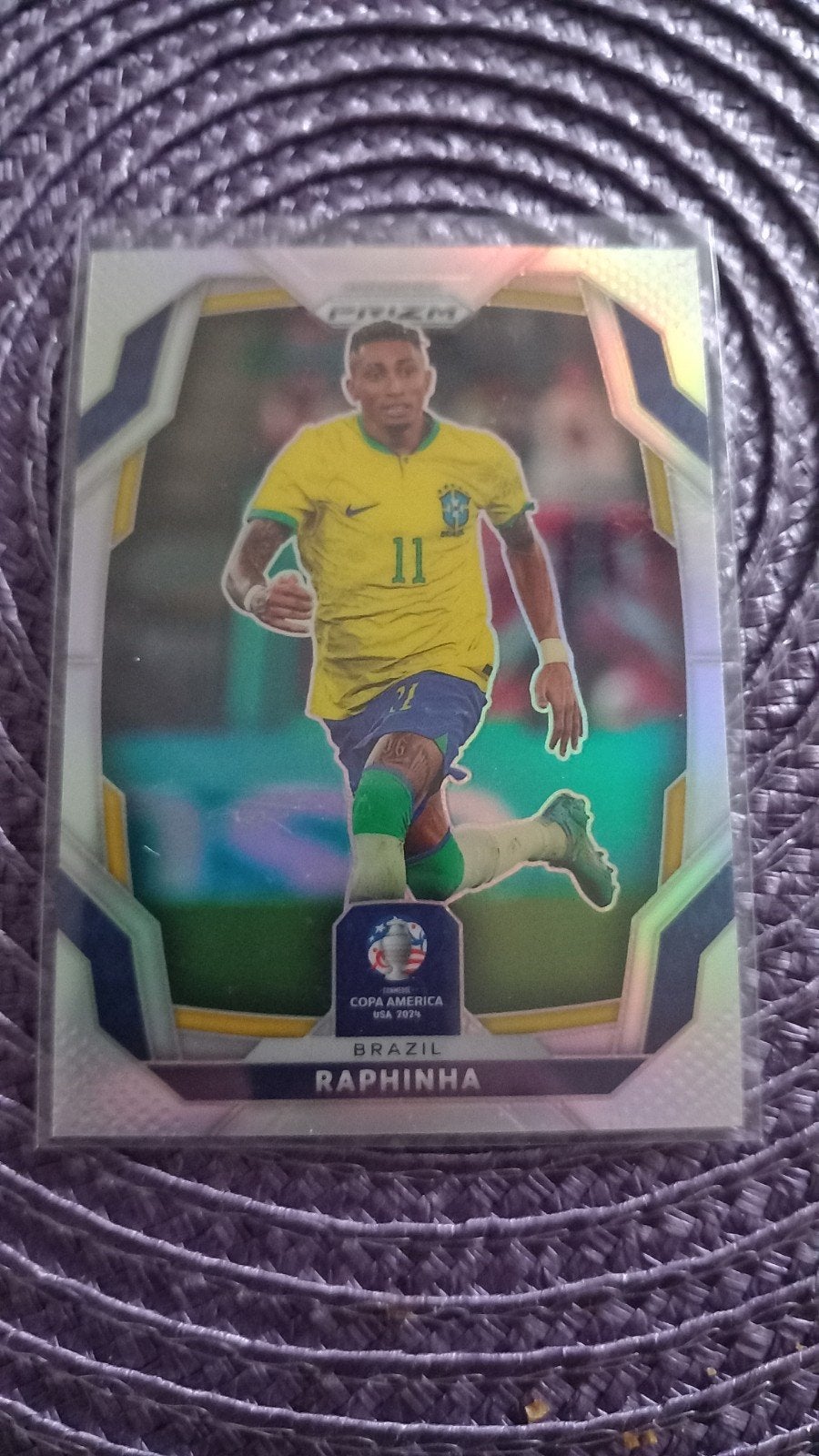 Raphinha Panini Prizm Copa America 2024 Voetbalkaart, Ophalen of Verzenden, Zo goed als nieuw, Buitenlandse clubs, Spelerskaart