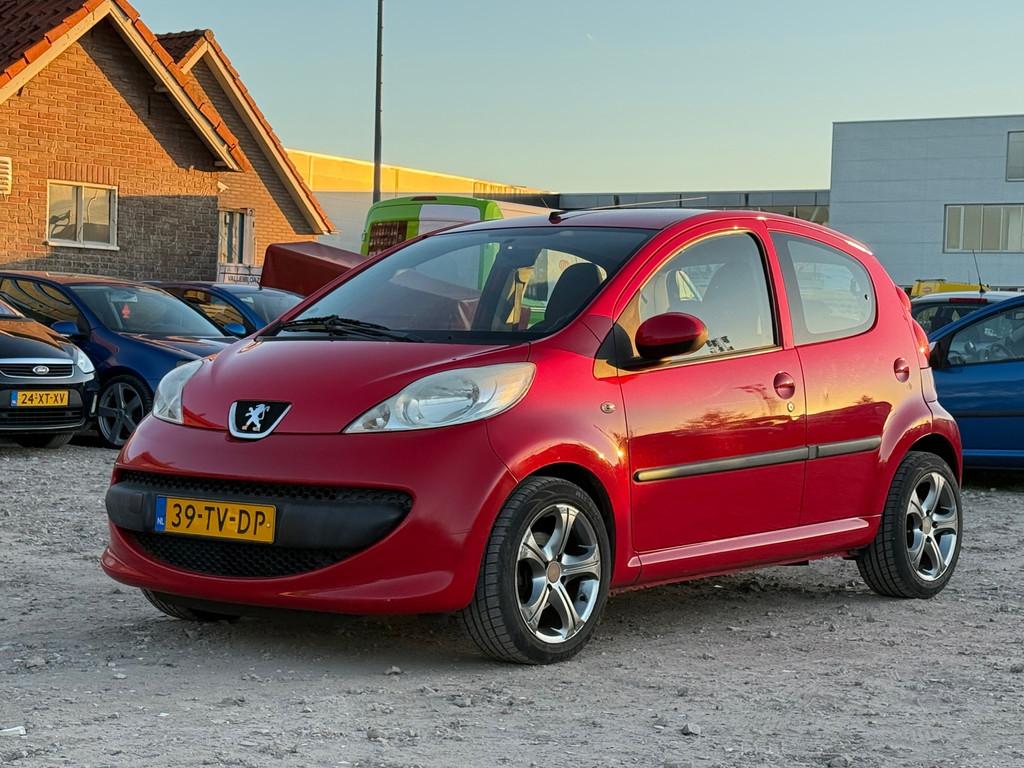 Peugeot 107 1.0-12V XS/ AUTOMAAT/ VELGEN, Gebruikt, 4 stoelen, 68 pk, Origineel Nederlands