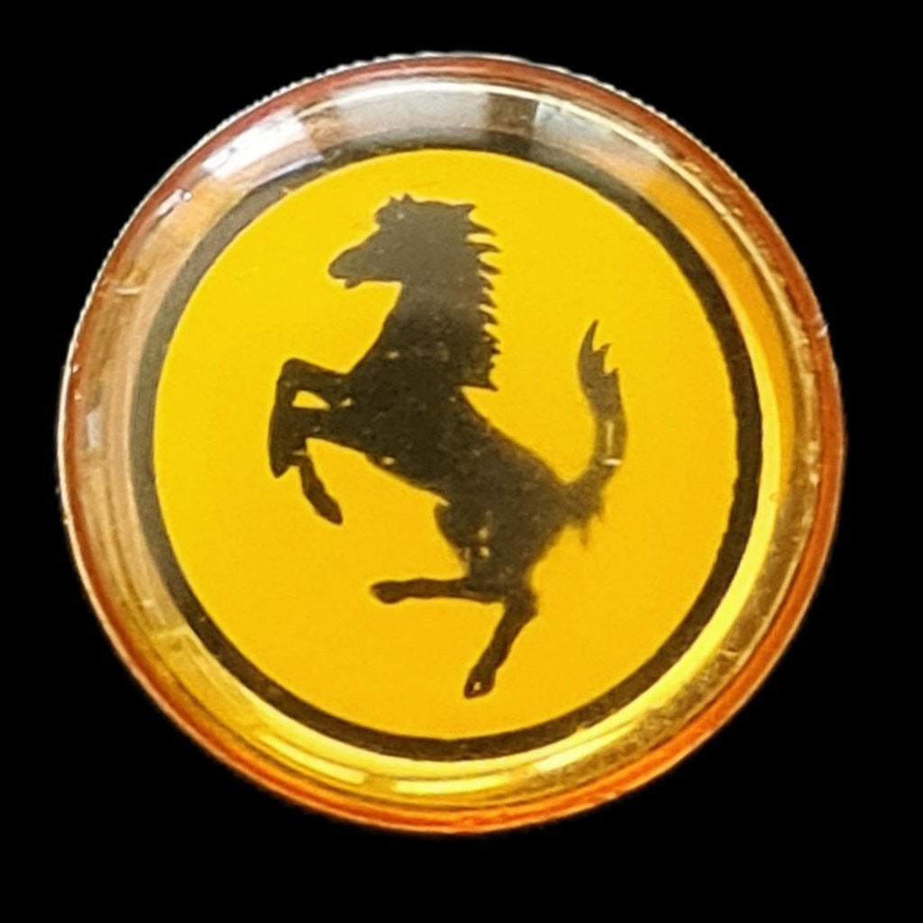 Ferrari pin- rond epoxy, Verzamelen, Verzenden, Nieuw, Transport, Speldje of Pin