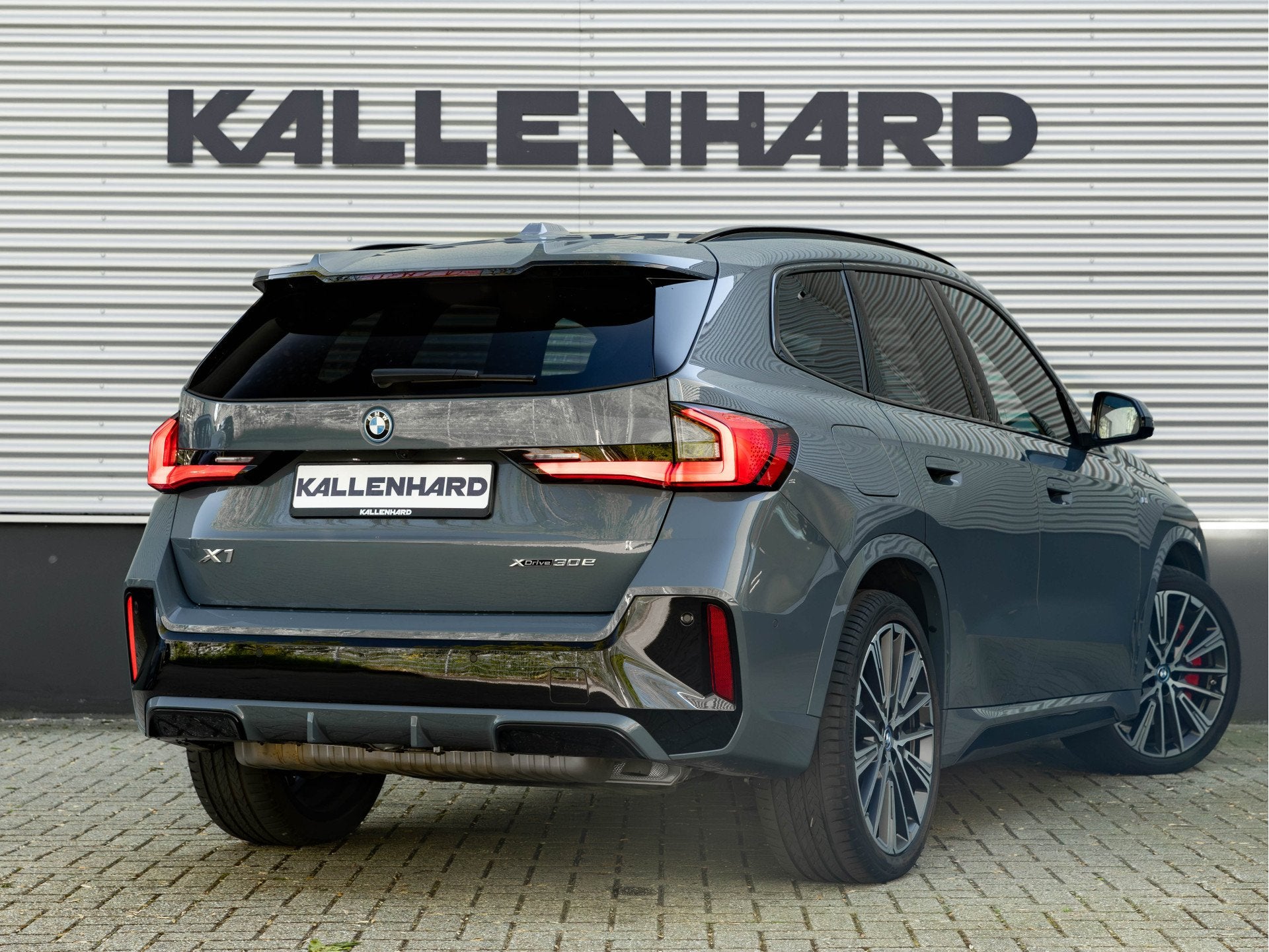BMW X1 xDrive30e M-Sport Pro - M-Zetels - Full-Option - NP76, 12 maanden, Plug-in hybride, Bedrijf, Hybride Elektrisch/Benzine