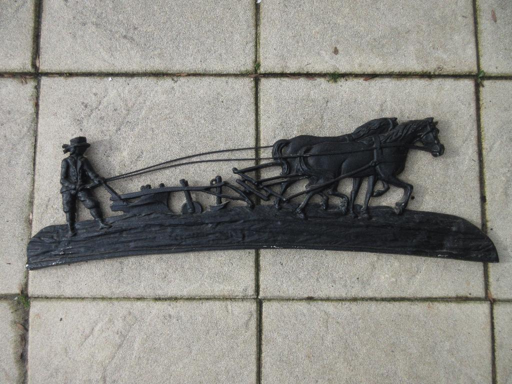 Gietijzeren wanddecoratie paard met ploeg muurhanger, Ophalen of Verzenden