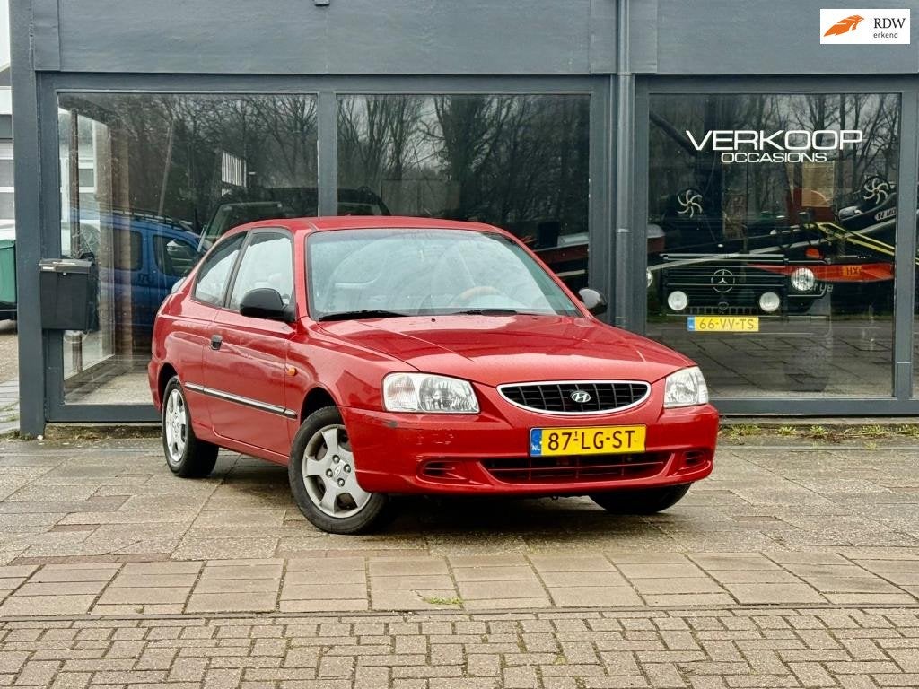 Hyundai Accent 1.5i LS APK tot Feb 2027 AUTOMAAT, Auto's, Hyundai, Accent, Origineel Nederlands, 994 kg, 1100 kg