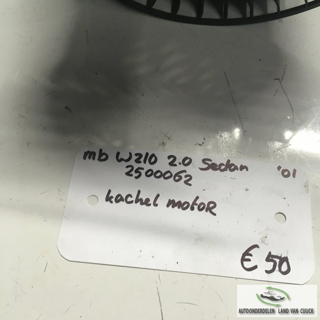 Mercedes W210 2001  sedan   2500062    Kachelmotor, Gebruikt, -, -, Ophalen of Verzenden