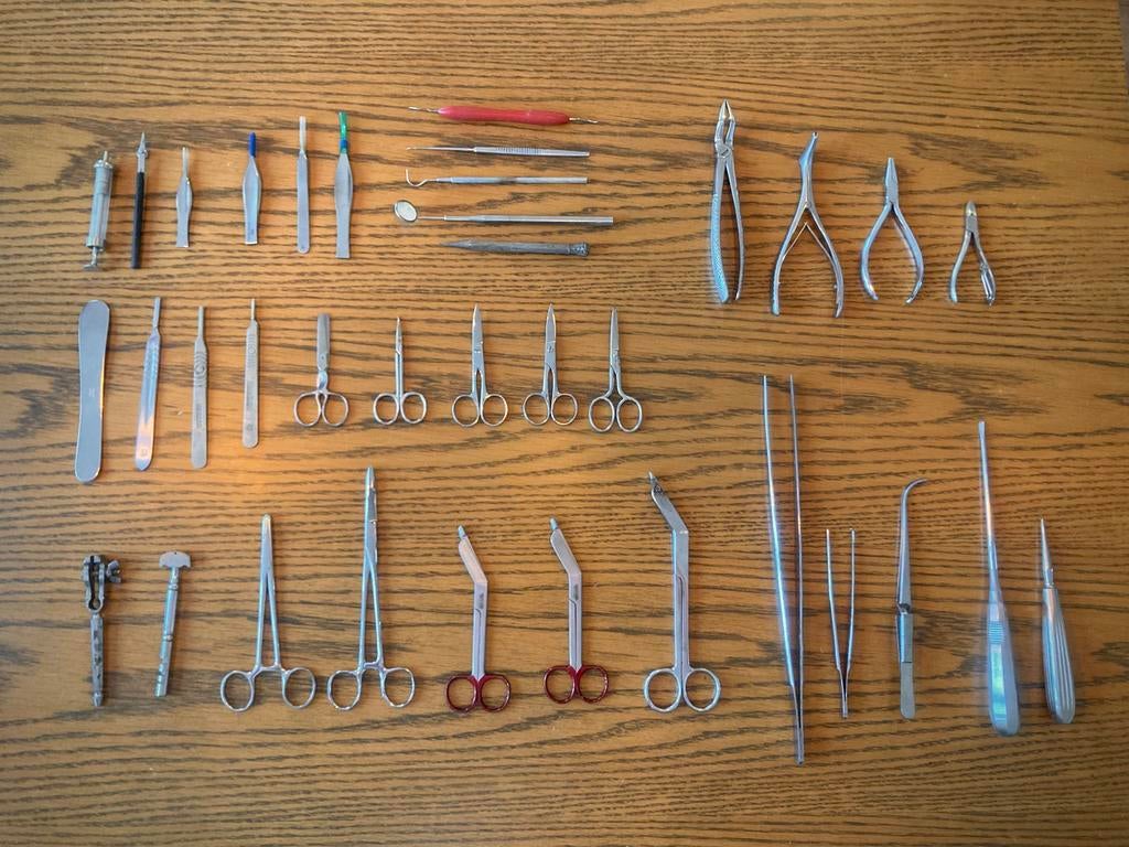 Chirurgische instrumentenset, Ophalen of Verzenden, Zo goed als nieuw
