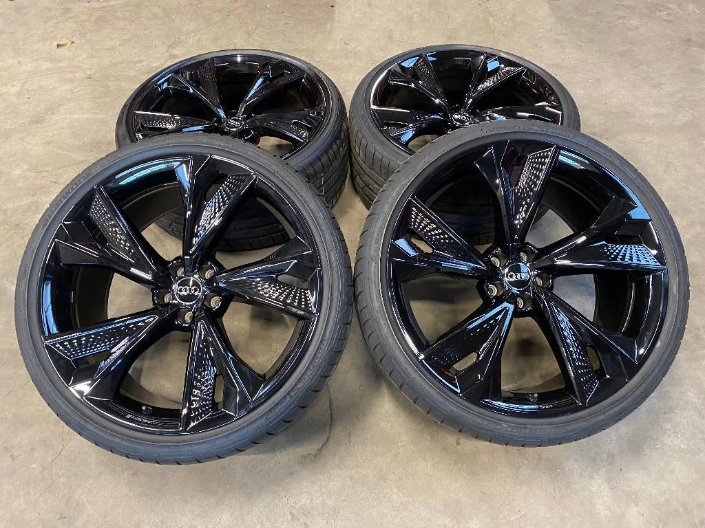 22 inch originele velgen + zomerbanden Audi RS6 RS7