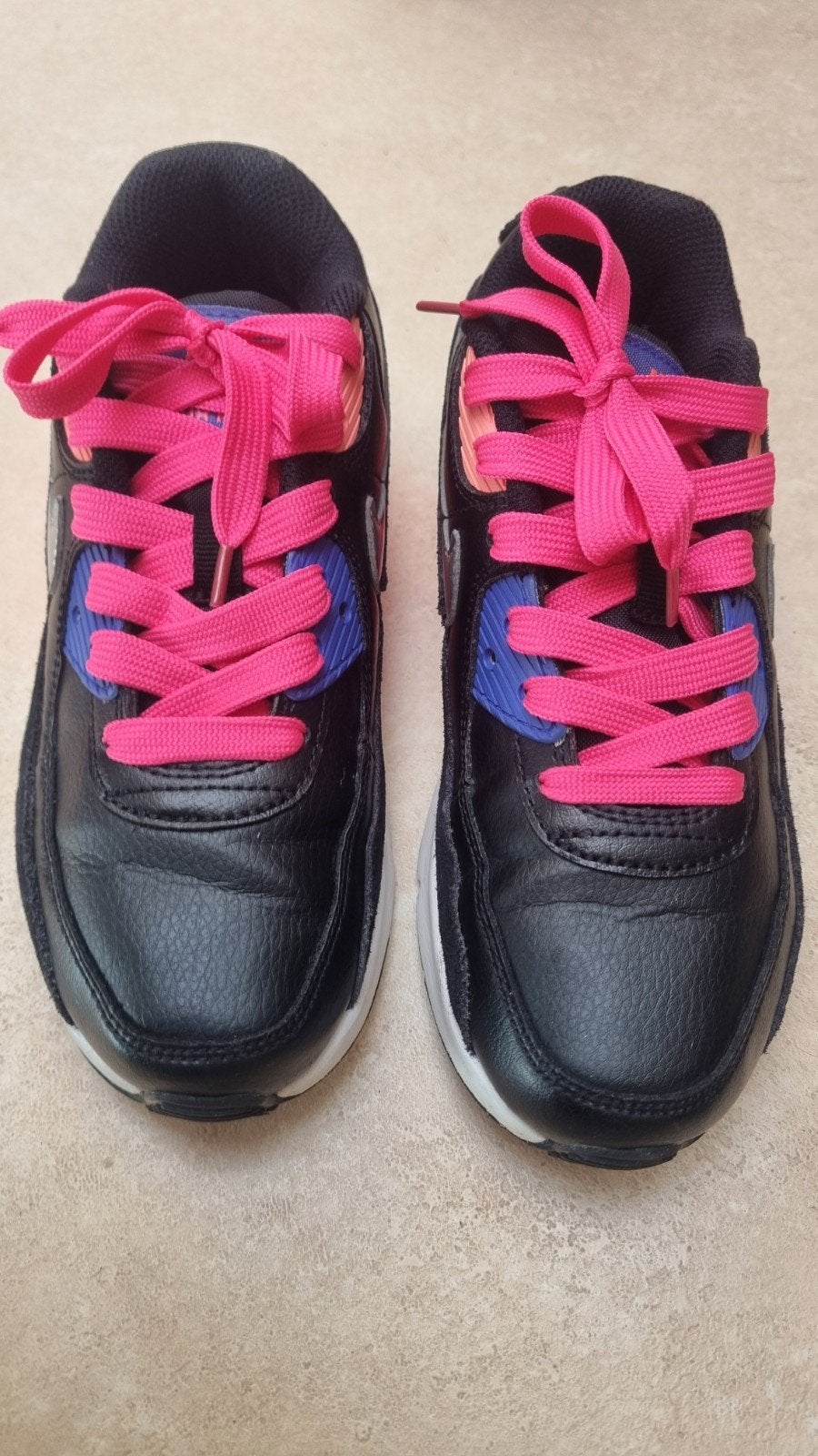 Nike Air Max 90 sneakers - Maat 33, Kinderen en Baby's, Kinderkleding | Schoenen en Sokken, Gebruikt, Meisje, Sportschoenen, Ophalen of Verzenden