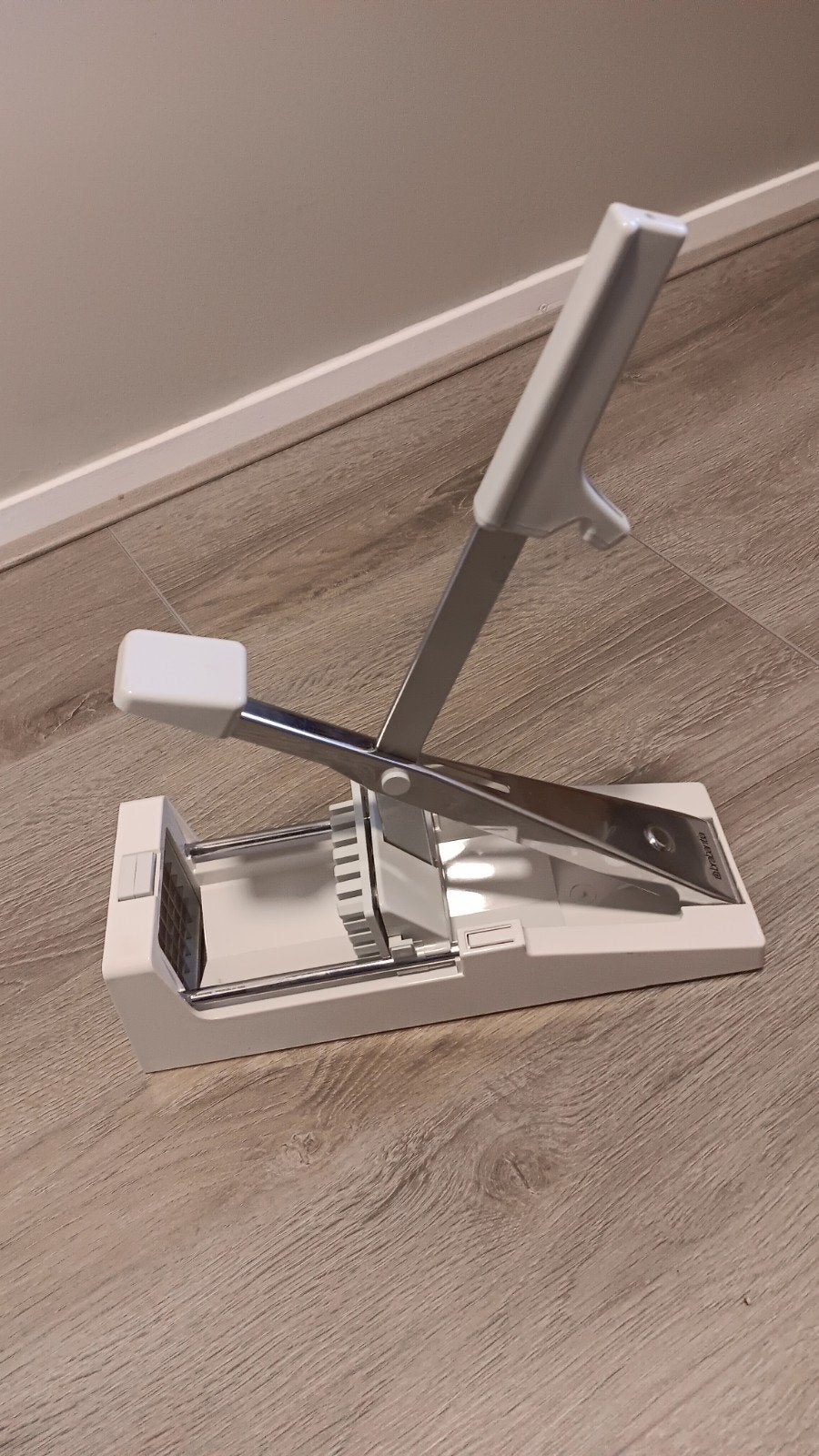 brabantia patat/frietsnijder, Gebruikt, Kunststof, Ophalen of Verzenden, Wit
