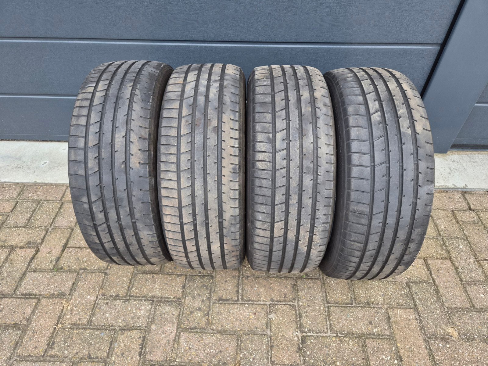 4 gebruikte Toyo Proxes R46A 225/55/R19 zomer autobanden, Ophalen, Gebruikt