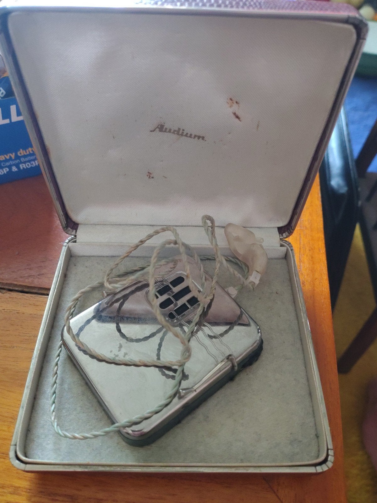 Vintage Audium gehoorapparaat in originele doos, Ophalen of Verzenden