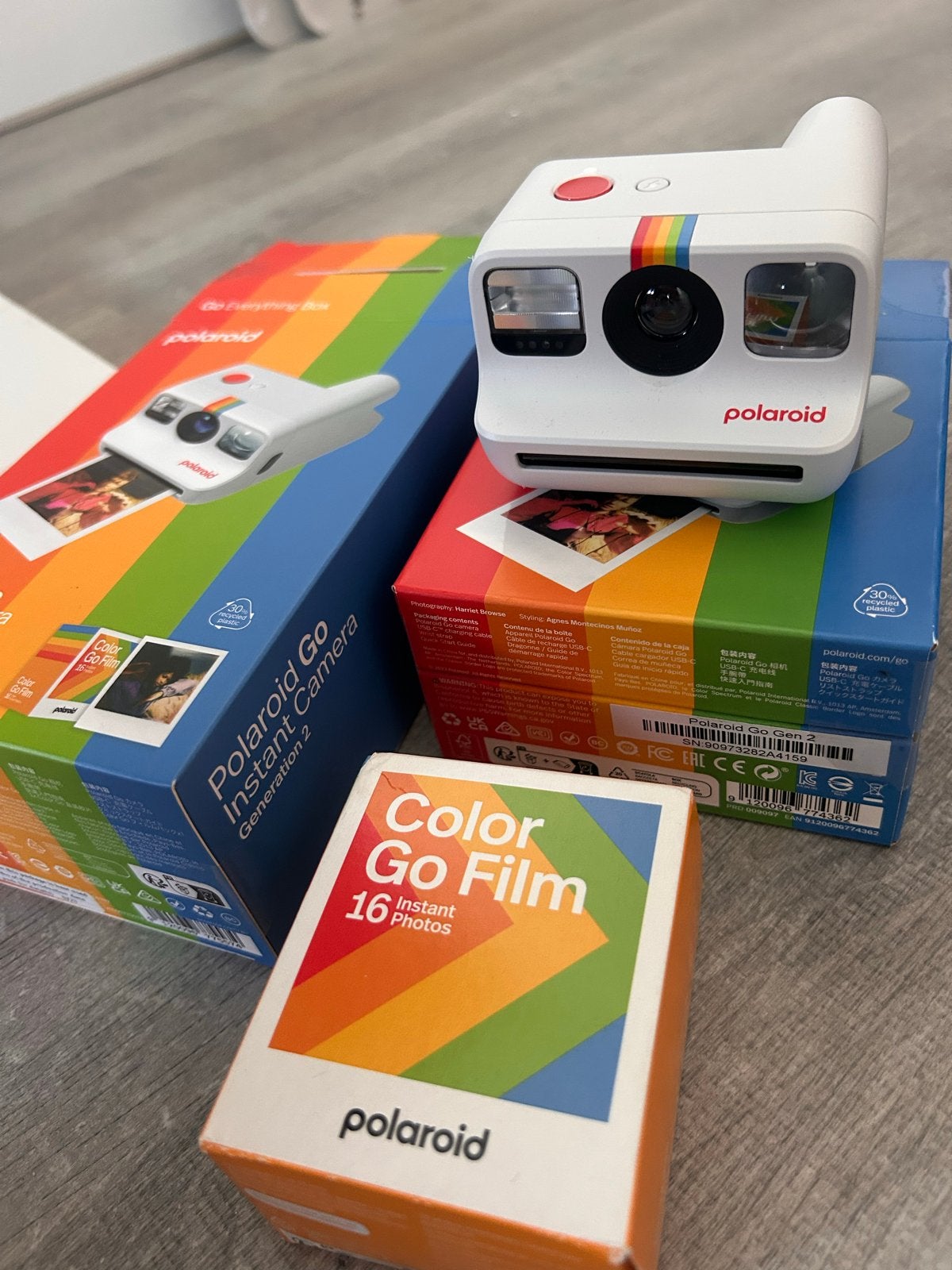 Polaroid Go Instant Camera Generatie 2 + Color Go Film, Ophalen of Verzenden, Zo goed als nieuw, Polaroid, Polaroid