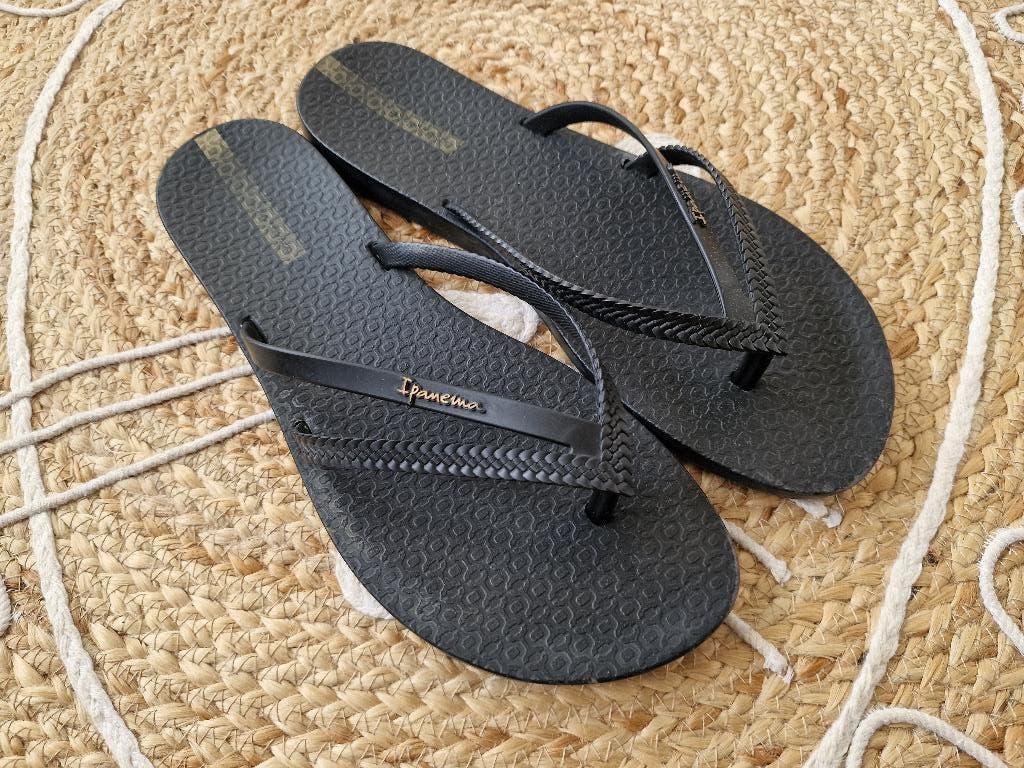 Zwarte Ipanema slippers maat 39/40, Slippers, Zwart, Ophalen of Verzenden, Gedragen