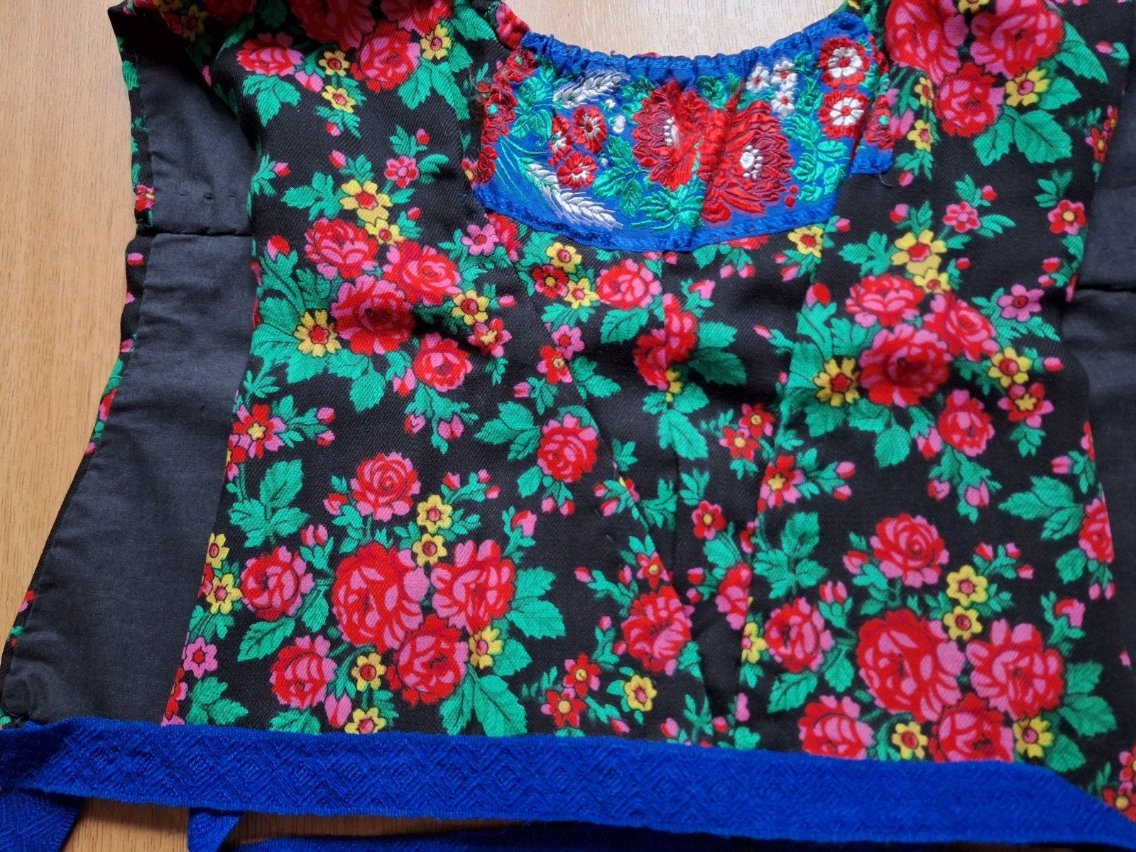 2 krablap en wollen schort, klederdracht Staphorst, Antiek en Kunst, Antiek | Kleding en Accessoires, Ophalen of Verzenden