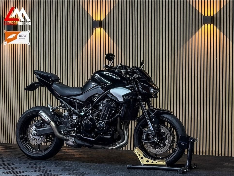 KAWASAKI Z900 PERFORMANCE - 2025 - Sc project - Quickshifter, 4 cilinders, 948 cc, Bedrijf, Onbekend