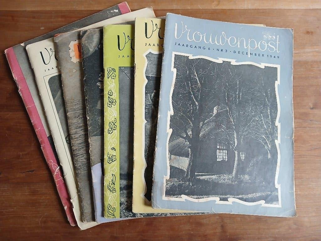 Oude Nederlandse damesblad Vrouwenpost 1949, 1950, Ophalen of Verzenden, Gelezen, Damesbladen