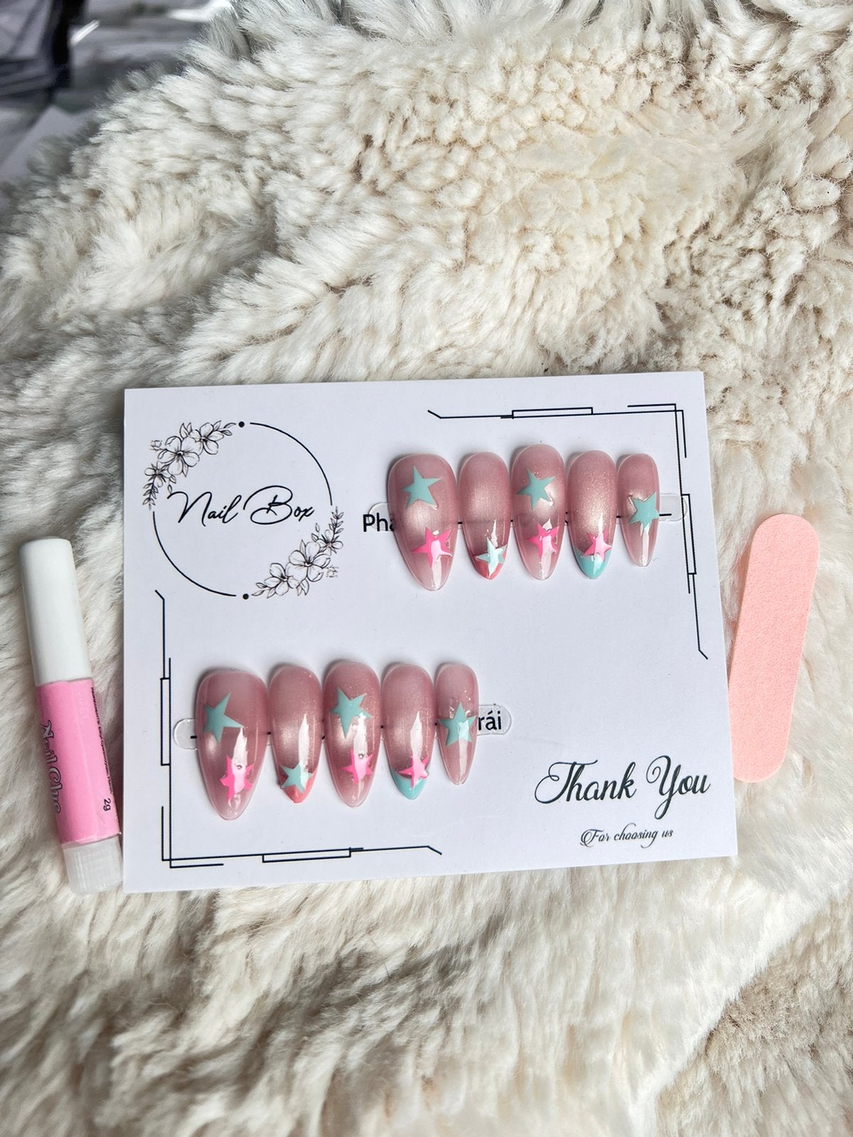 Nail press on - nagel press on - nail box - nail art, Nieuw, Ophalen of Verzenden, Handen en Nagels, Make-up