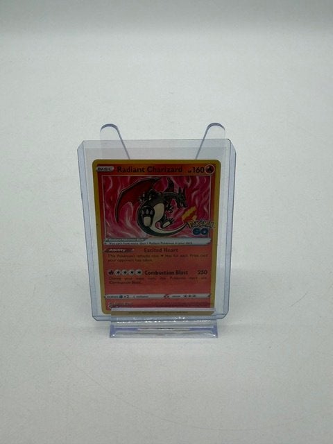 Pokémon Radiant Charizard 011/078 - Pokémon Go - Near mint, Ophalen of Verzenden, Zo goed als nieuw, Losse kaart