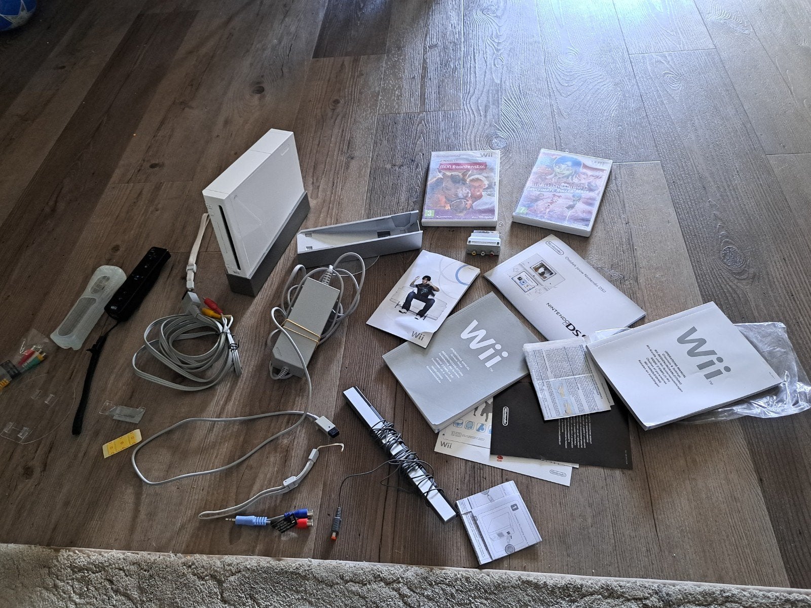 Wii Console met 1 game en accessoires, Ophalen of Verzenden, Gebruikt, Met 1 controller, Met games