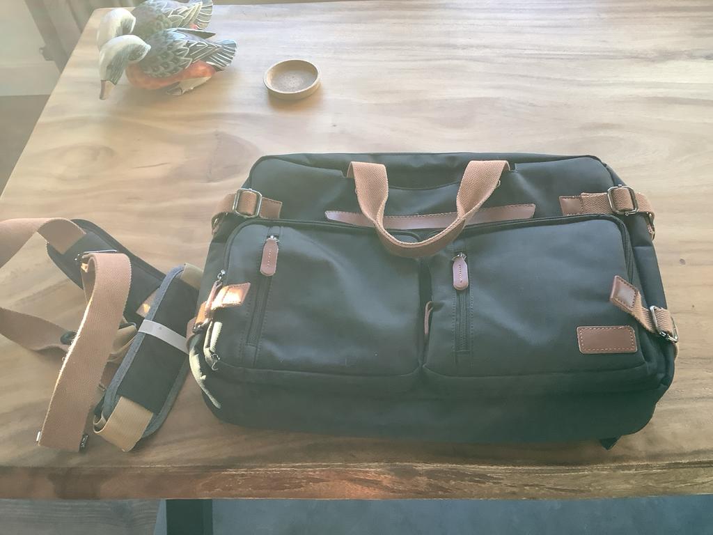 Laptoptas met schouderriem - Zwart, Ophalen of Verzenden, Zo goed als nieuw