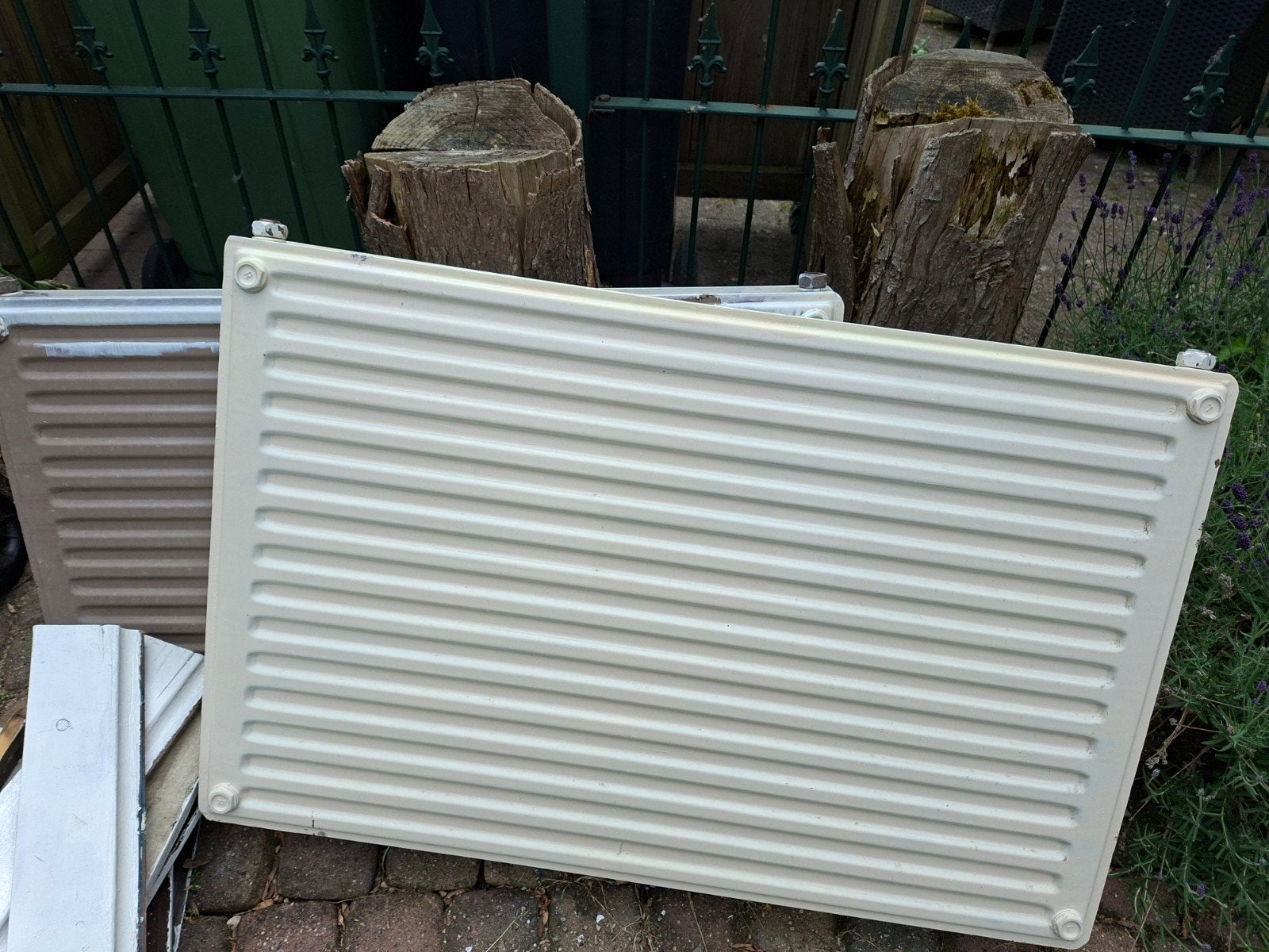 2 oude radiatoren voor oud ijzer, Ophalen, 30 tot 80 cm, Gebruikt, Radiator