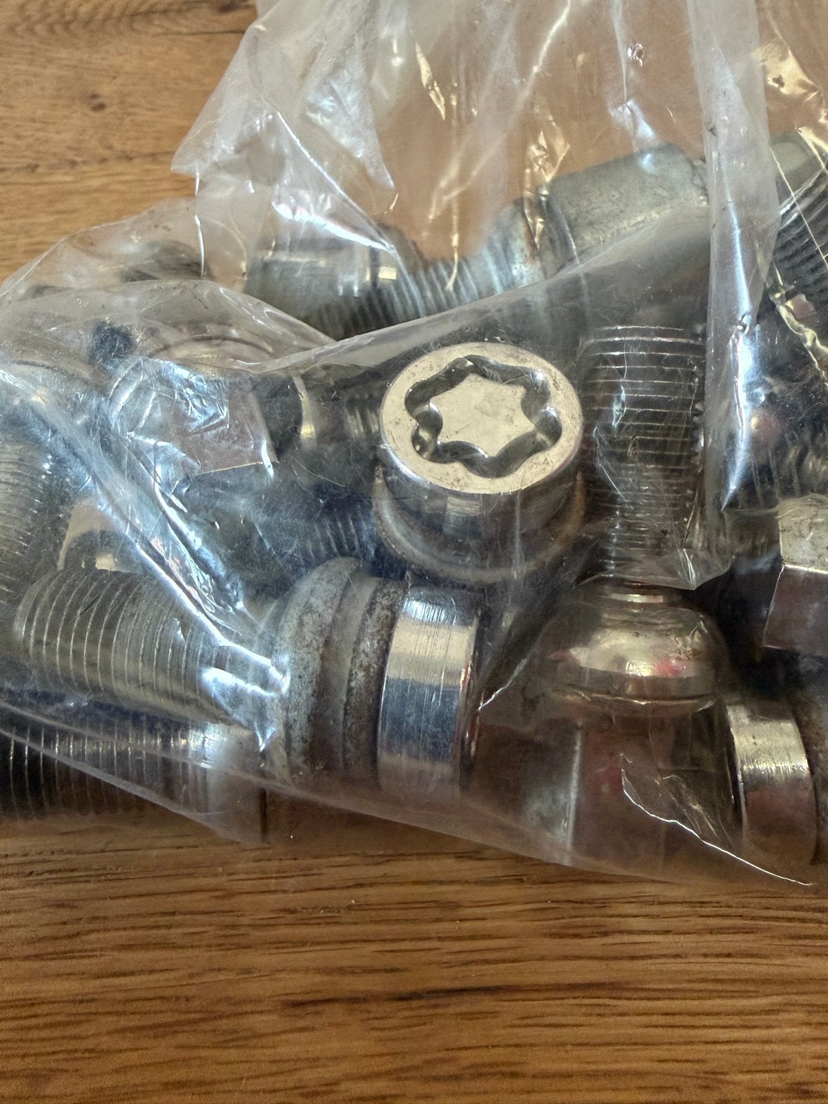 Set wielbouten inclusief slotbouten Porsche, Auto-onderdelen, Ophalen, Gebruikt, Porsche