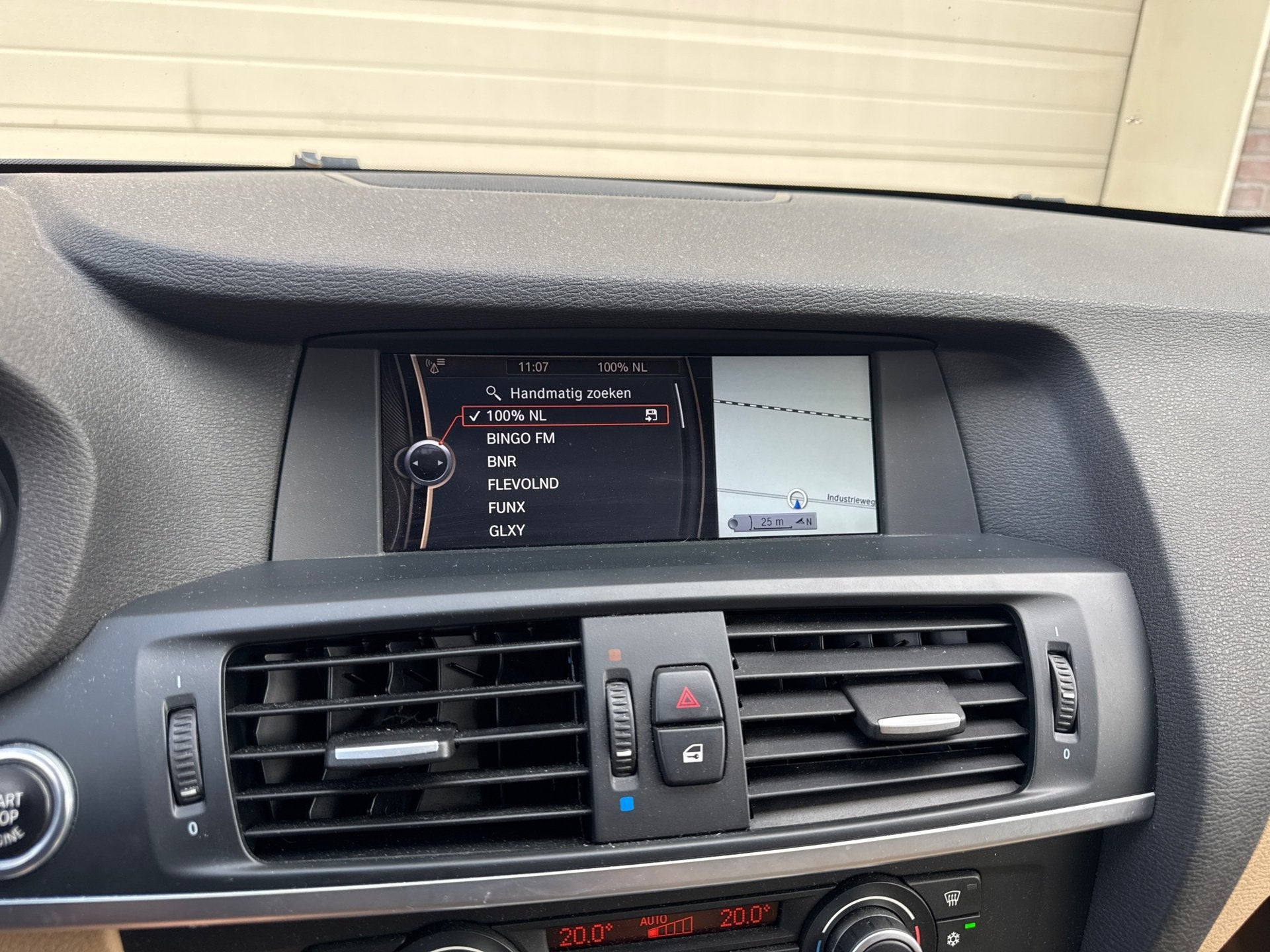 Foto 16 van BMW X3 XDrive20i High Executive M sport | Groot navi | Carbo