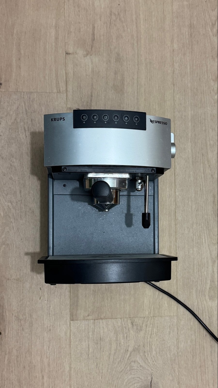 Krups Nespresso Type 897 Espressomachine - Zo goed als nieuw, Ophalen, Espresso apparaat, Zo goed als nieuw, 1 kopje