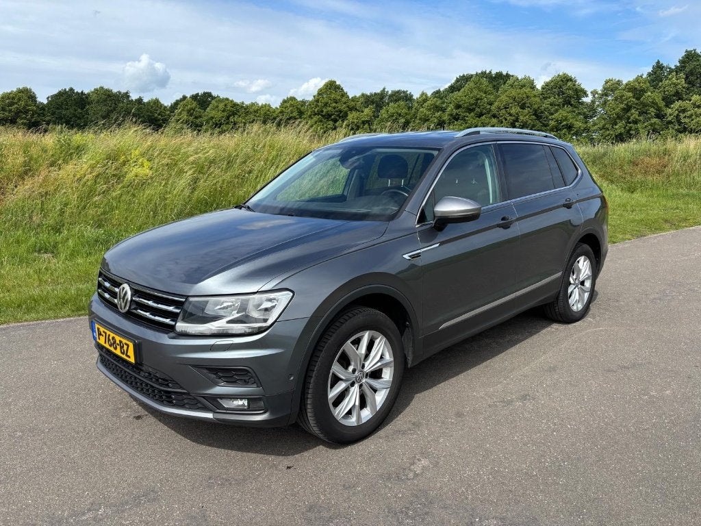 Volkswagen Tiguan 2.0 TDI 150pk 2019 Grijs, Voorwielaandrijving, Stof, 4 cilinders, 2000 kg