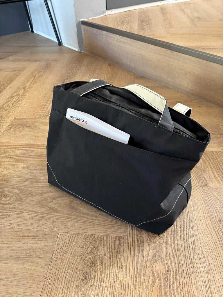 Medela elektrische borstkolf met toebehoren, Ophalen, Zo goed als nieuw
