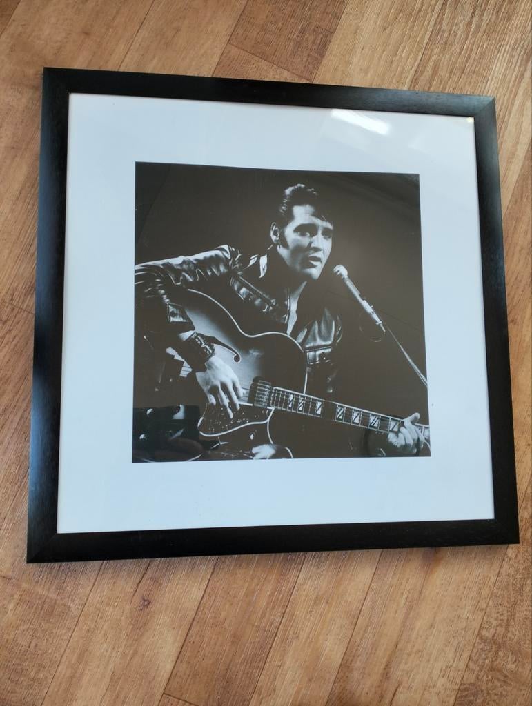Prachtige poster van Elvis Presley in mooi stevige lijst, Ophalen, Minder dan 50 cm, Zo goed als nieuw, Minder dan 50 cm