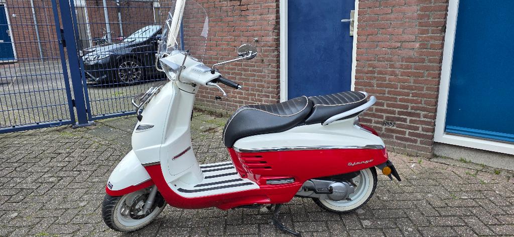 Scooter Django, Ophalen, Gebruikt, Overige modellen, Benzine