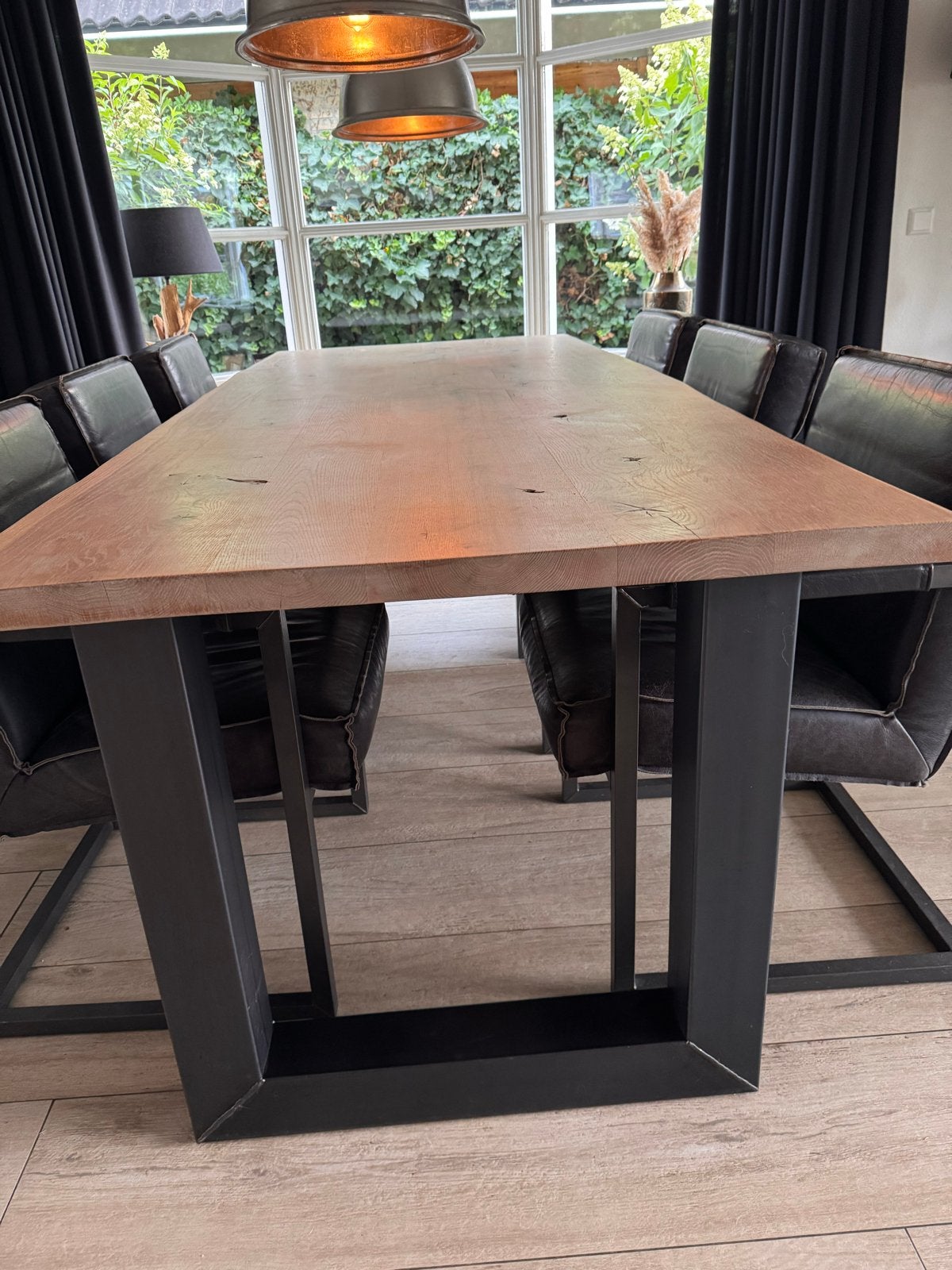Massief eiken boomstamtafel met zwarte U-poot (240x104cm), Ophalen, 100 tot 150 cm, Eikenhout, 200 cm of meer