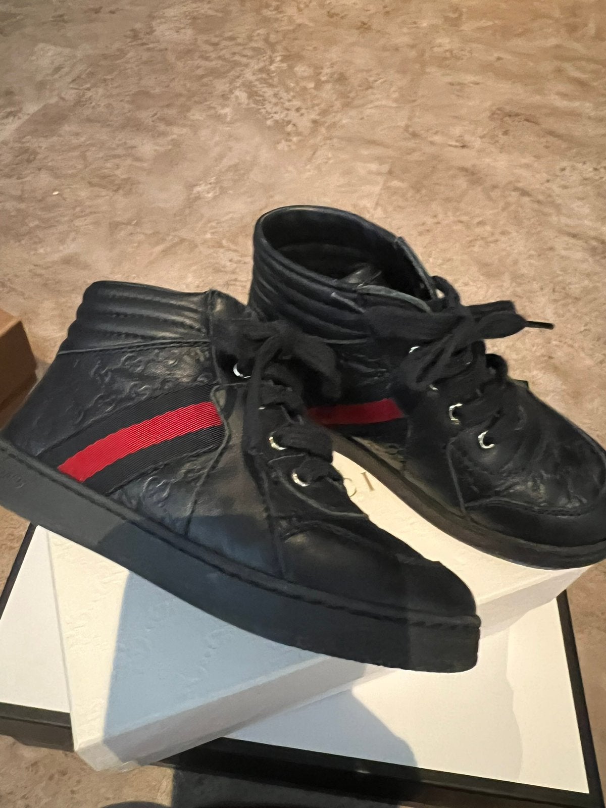 GUCCI schoenen maat 25 origineel Zgan 1 keer gedragen, Gucci, Schoenen, Ophalen of Verzenden, Zo goed als nieuw