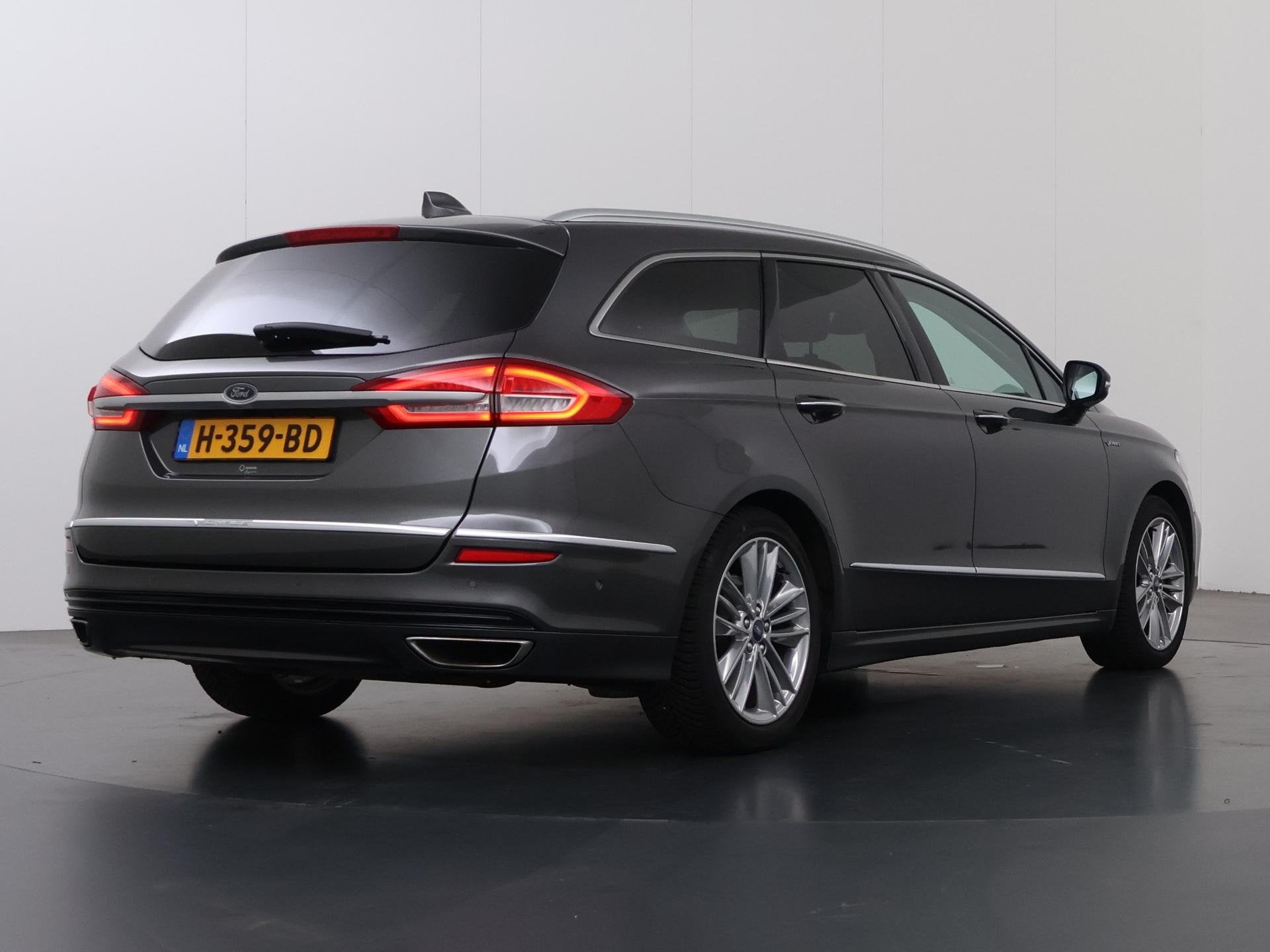 Ford Mondeo Wagon 2.0 IVCT HEV Vignale | Adaptieve Cruise Co, Auto's, Gebruikt, 4 cilinders, Mondeo, 1616 kg