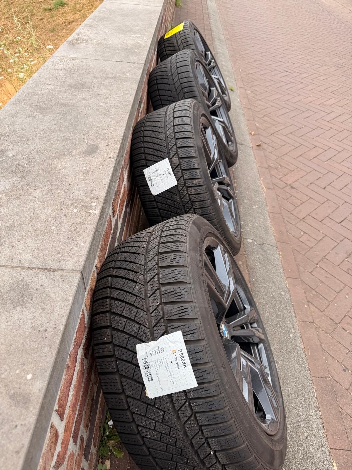 Foto 8 van BMW Z4 winterbanden set 18 inch – Continental 255/40 R18