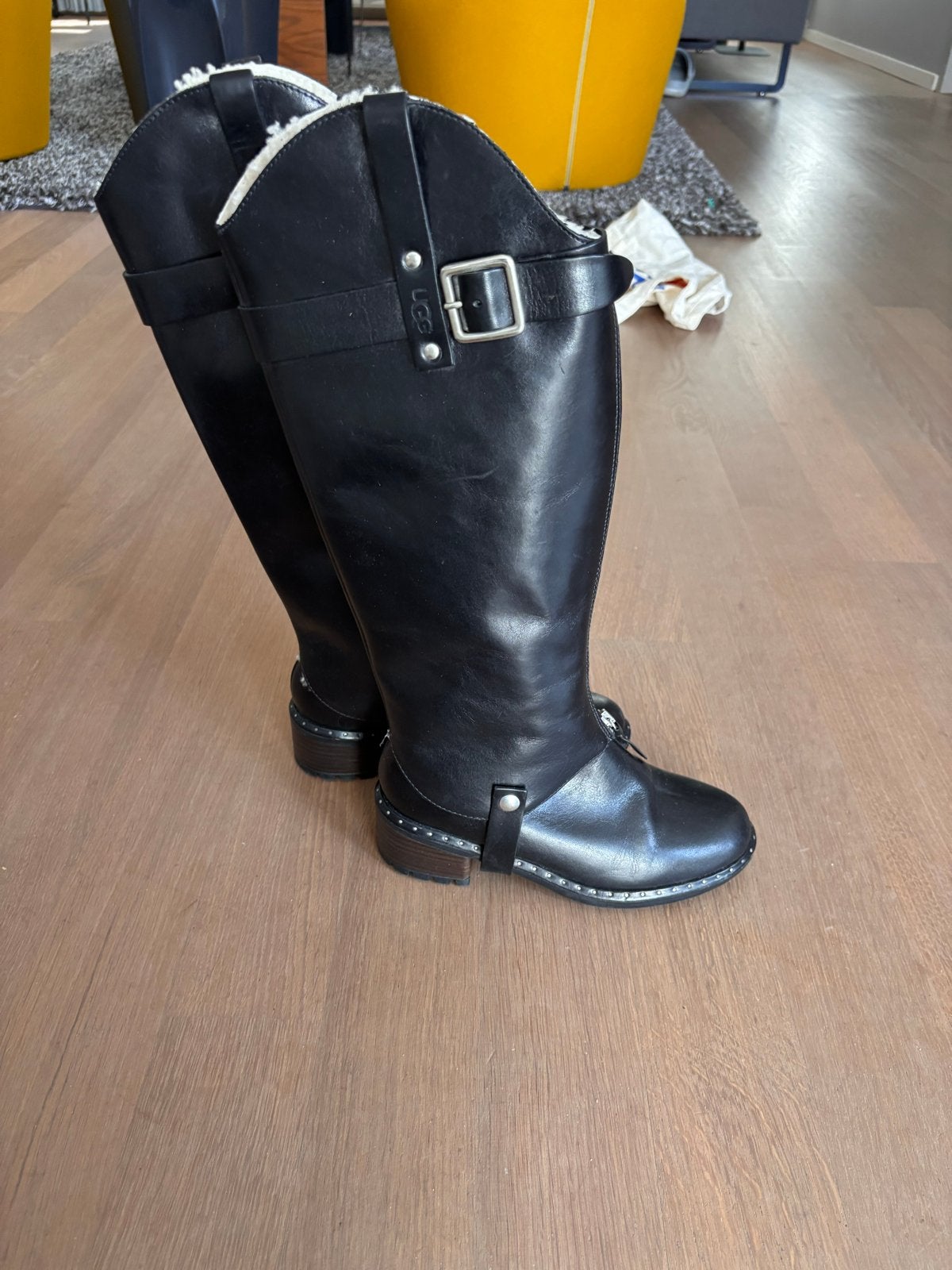 Ugg laarzen met afneembare schacht nieuw, Kleding | Dames, Ophalen of Verzenden, Nieuw, Zwart, Hoge laarzen