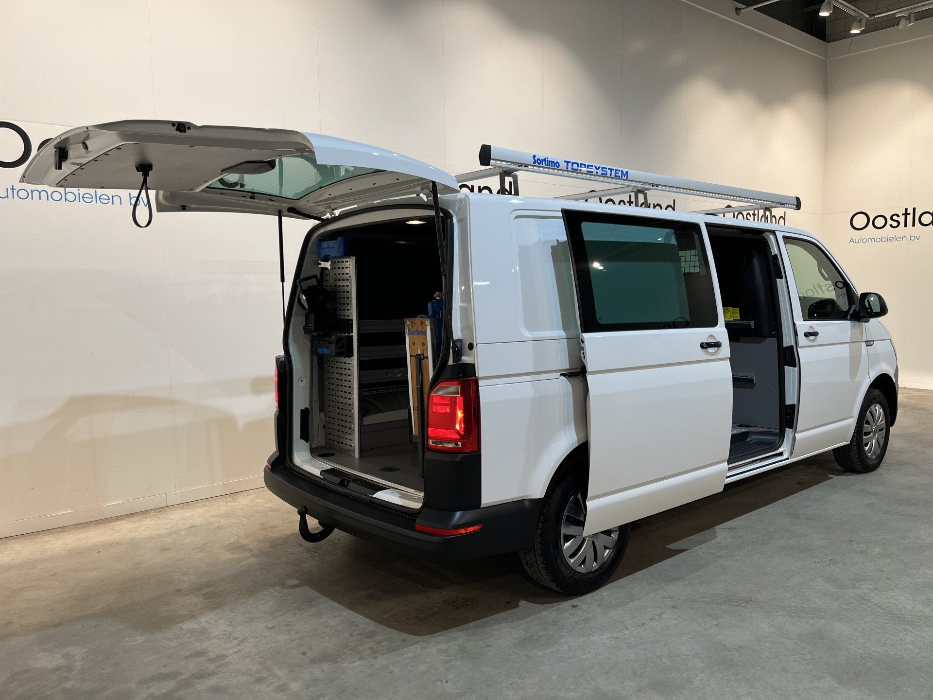 Volkswagen Transporter 2.0 TDI L2H1 4Motion 4X4 150 PK / Ser, 13 km/l, Stof, Gebruikt, 4 cilinders