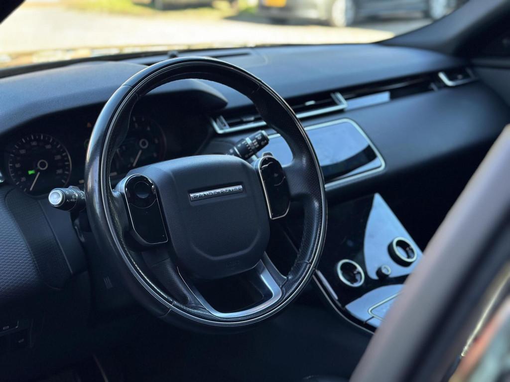 Land Rover Range Rover Velar 2.0 AWD R-Dynamic S Pano, Leer,, Auto's, Land Rover, Automaat, 1800 kg, Gebruikt, Euro 6