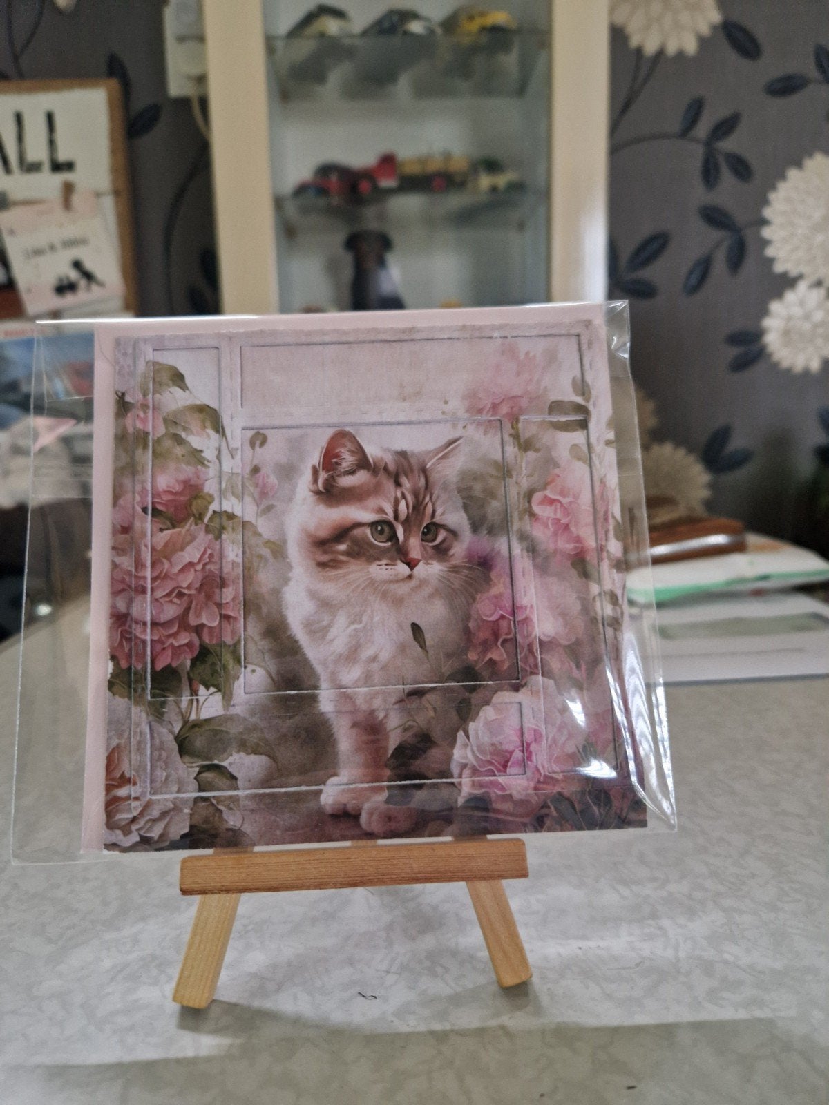 Kaartje poesje tussen de bloemen (dieptekaart), Ophalen of Verzenden, Nieuw, Overige thema's