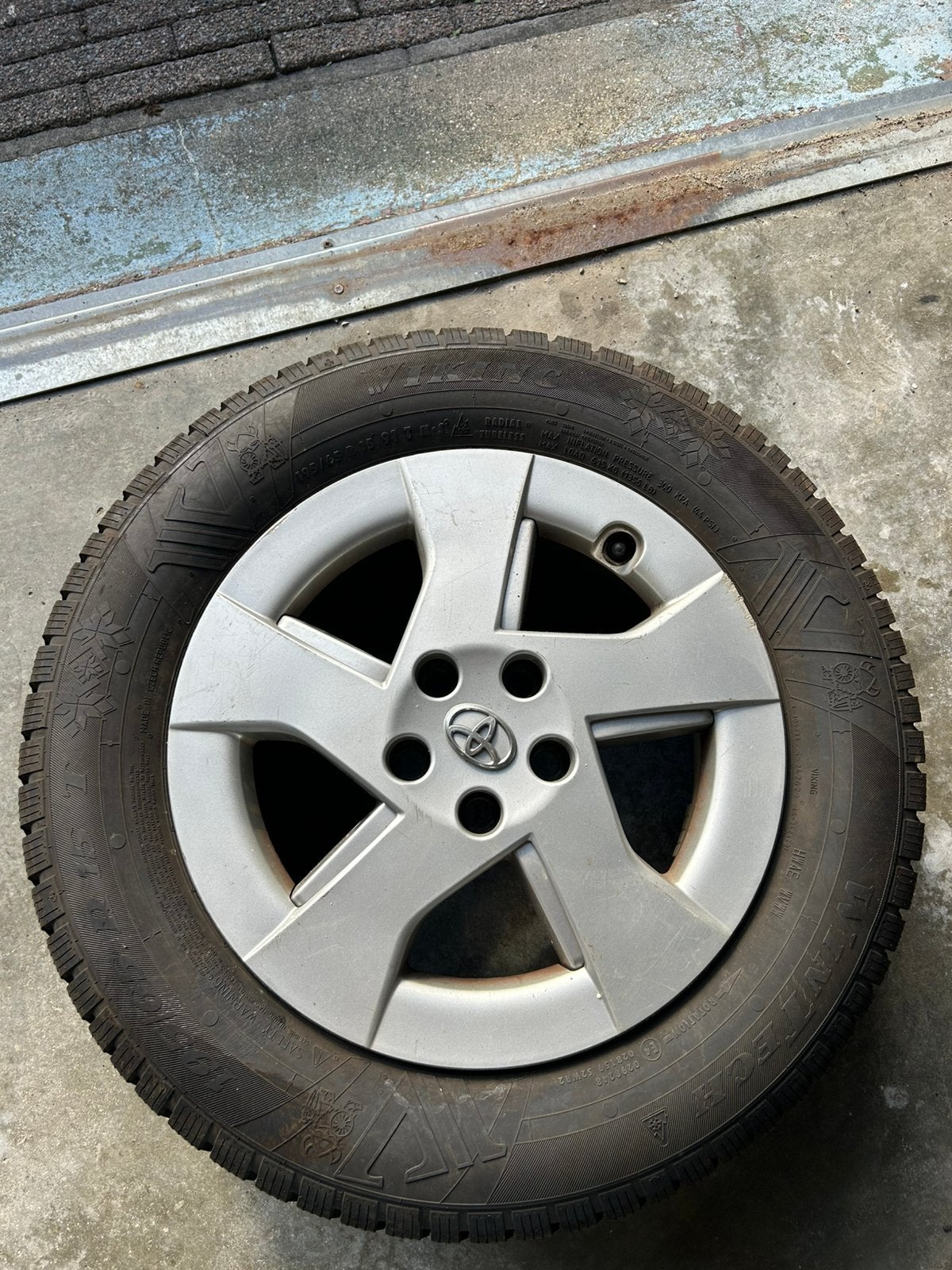Viking WinTech, 195/55 R16, set van 4 banden met velgen, Auto-onderdelen, Ophalen, 16 inch, Winterbanden, Band(en)