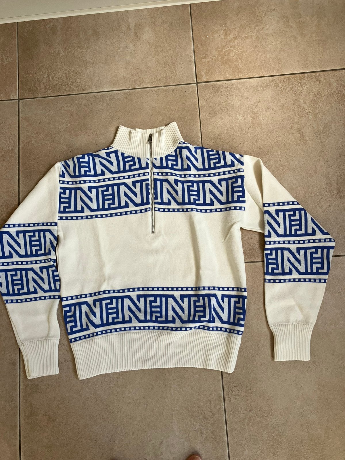 Trui Nikkie creme blauw maat 34, Ophalen of Verzenden, Nieuw, Maat 34 (XS) of kleiner, Blauw