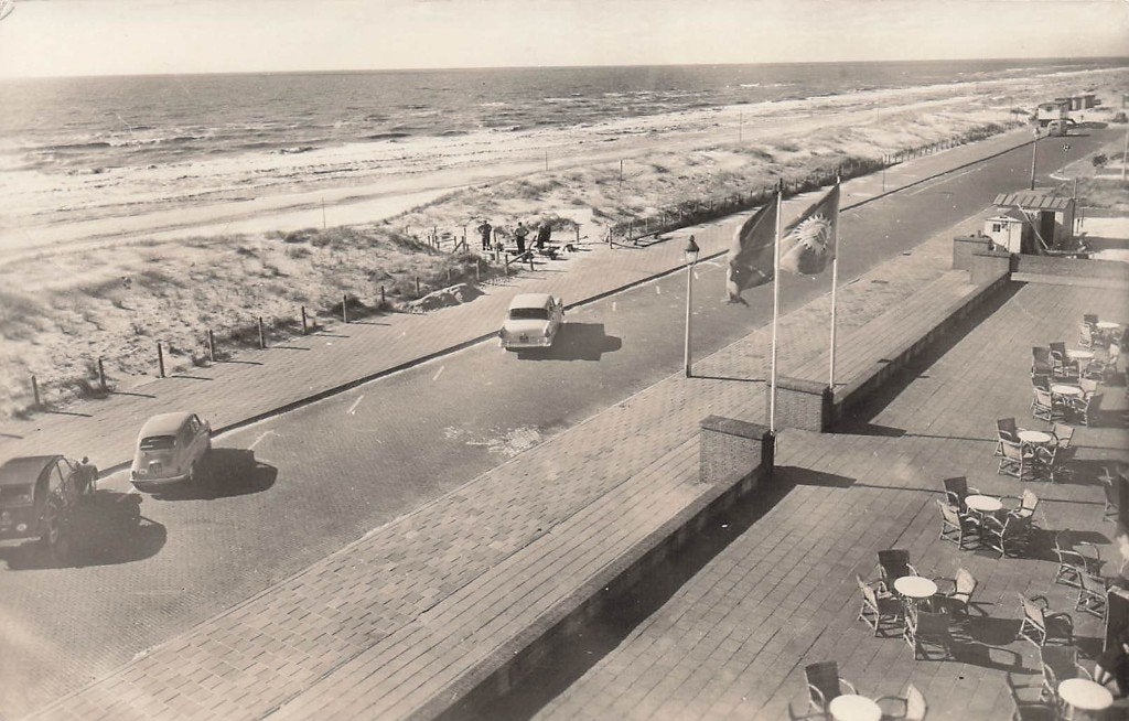 JP1352 Egmond aan Zee Boulevard 1960, Ophalen of Verzenden, 1940 tot 1960, Gelopen, Noord-Holland