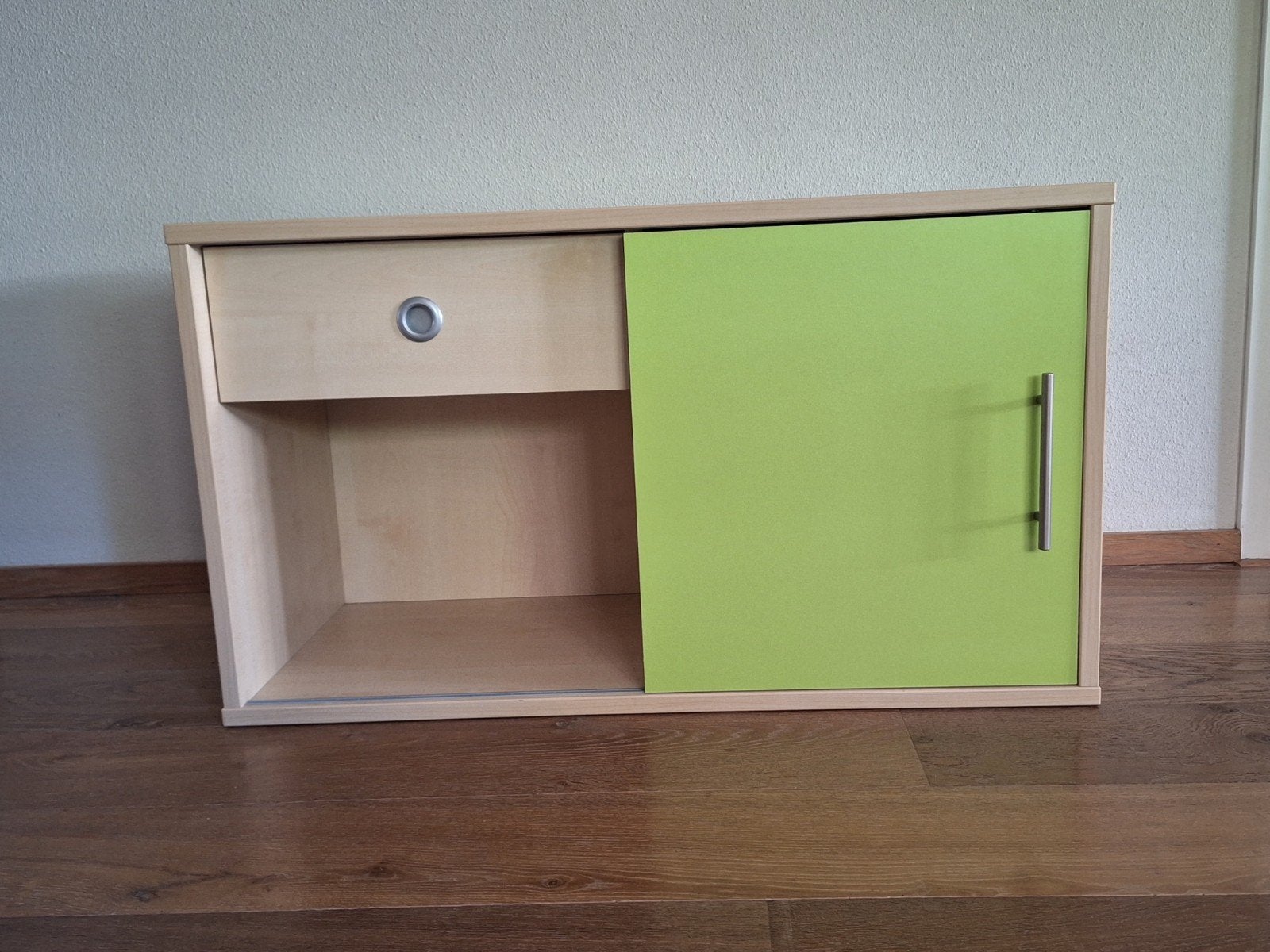Boekenkast kleur grenen met groen, Ophalen, Zo goed als nieuw, Kast